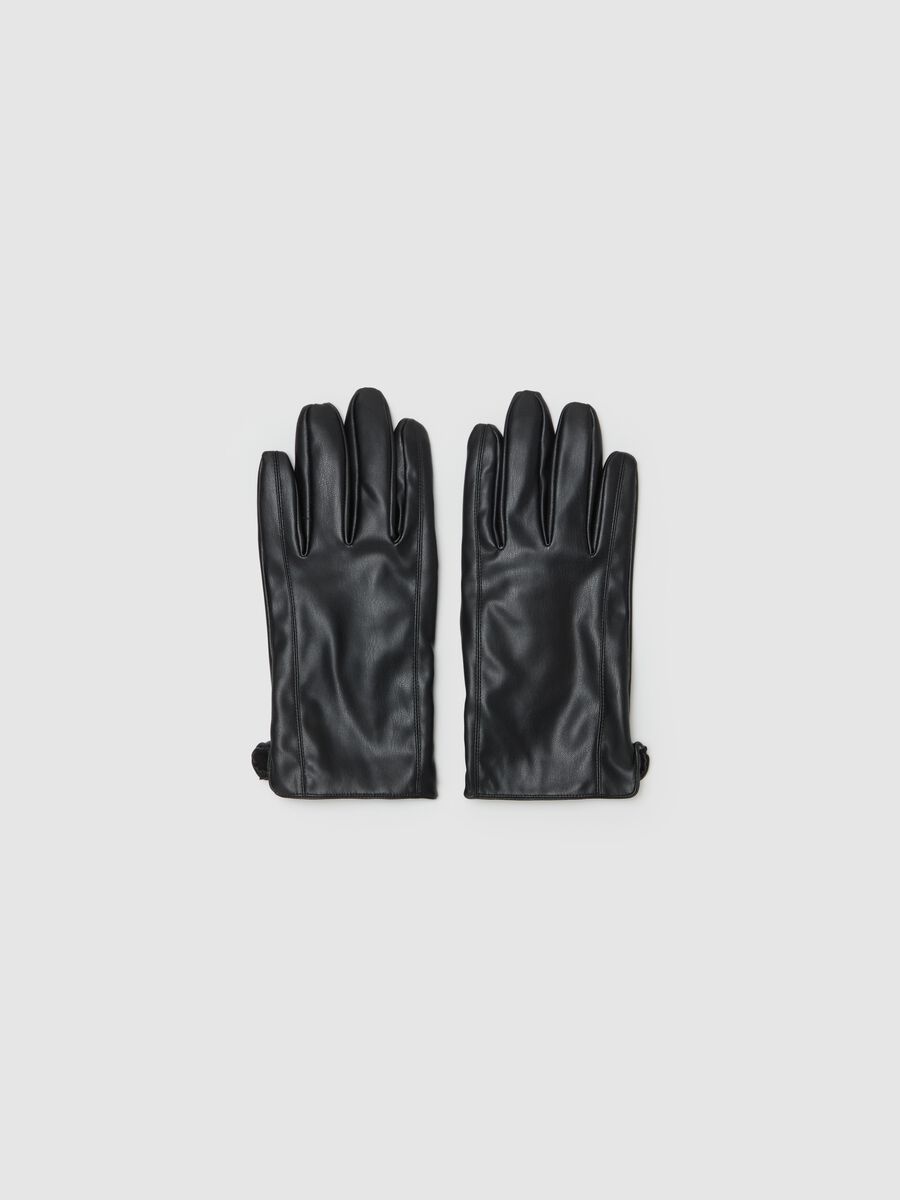 Glossy effect gloves_0