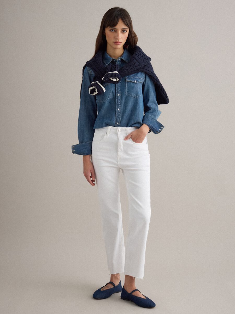 Jeans flare in cotone elasticizzato bianco_0