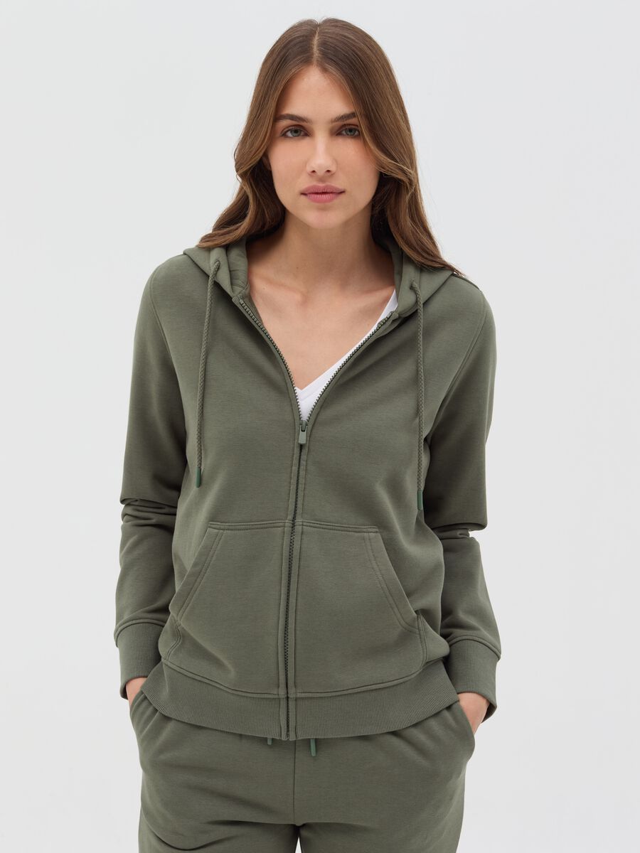 Essential full-zip sweatshirt with hood_0