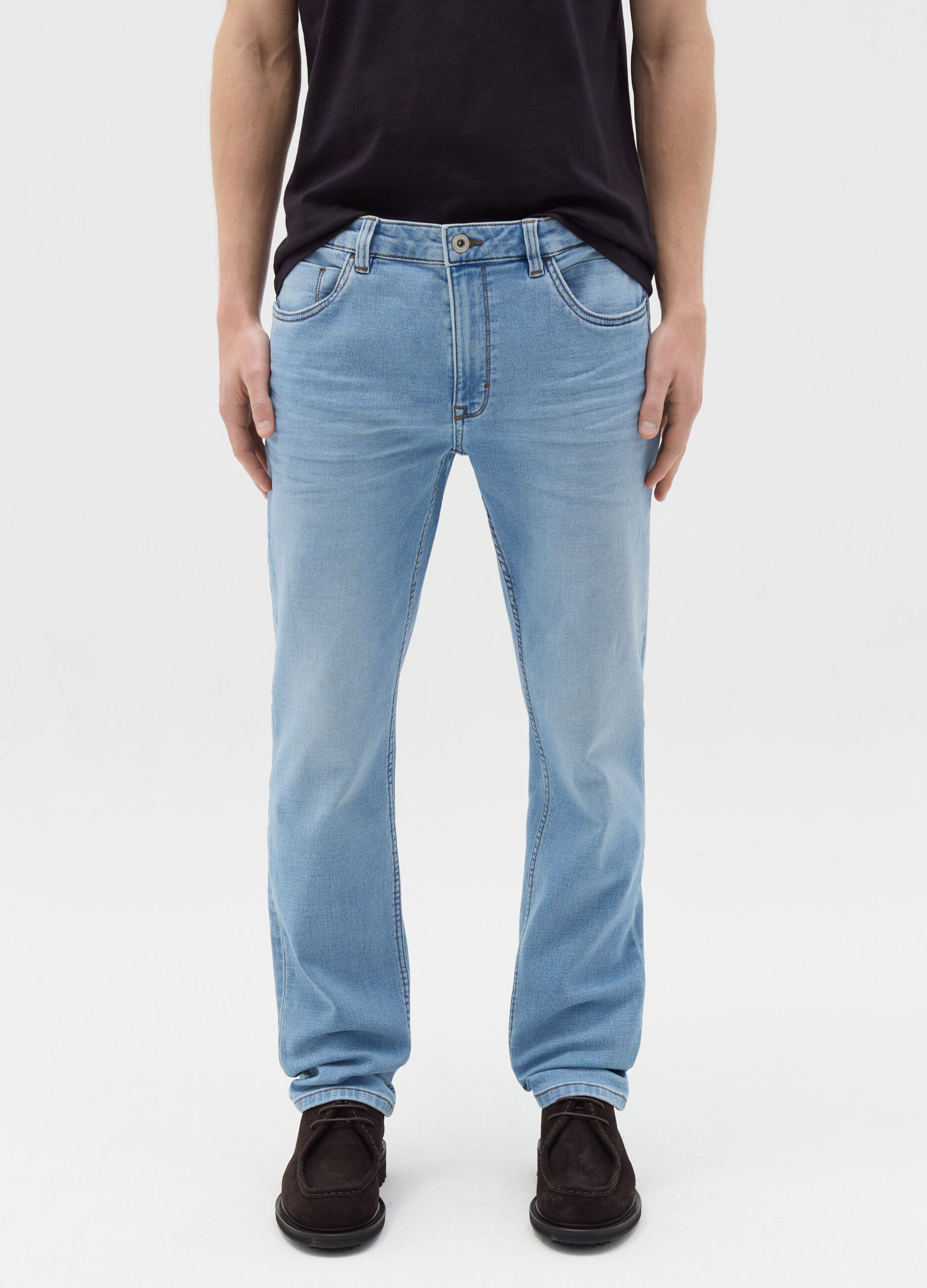 Jeans slim fit con scoloriture
