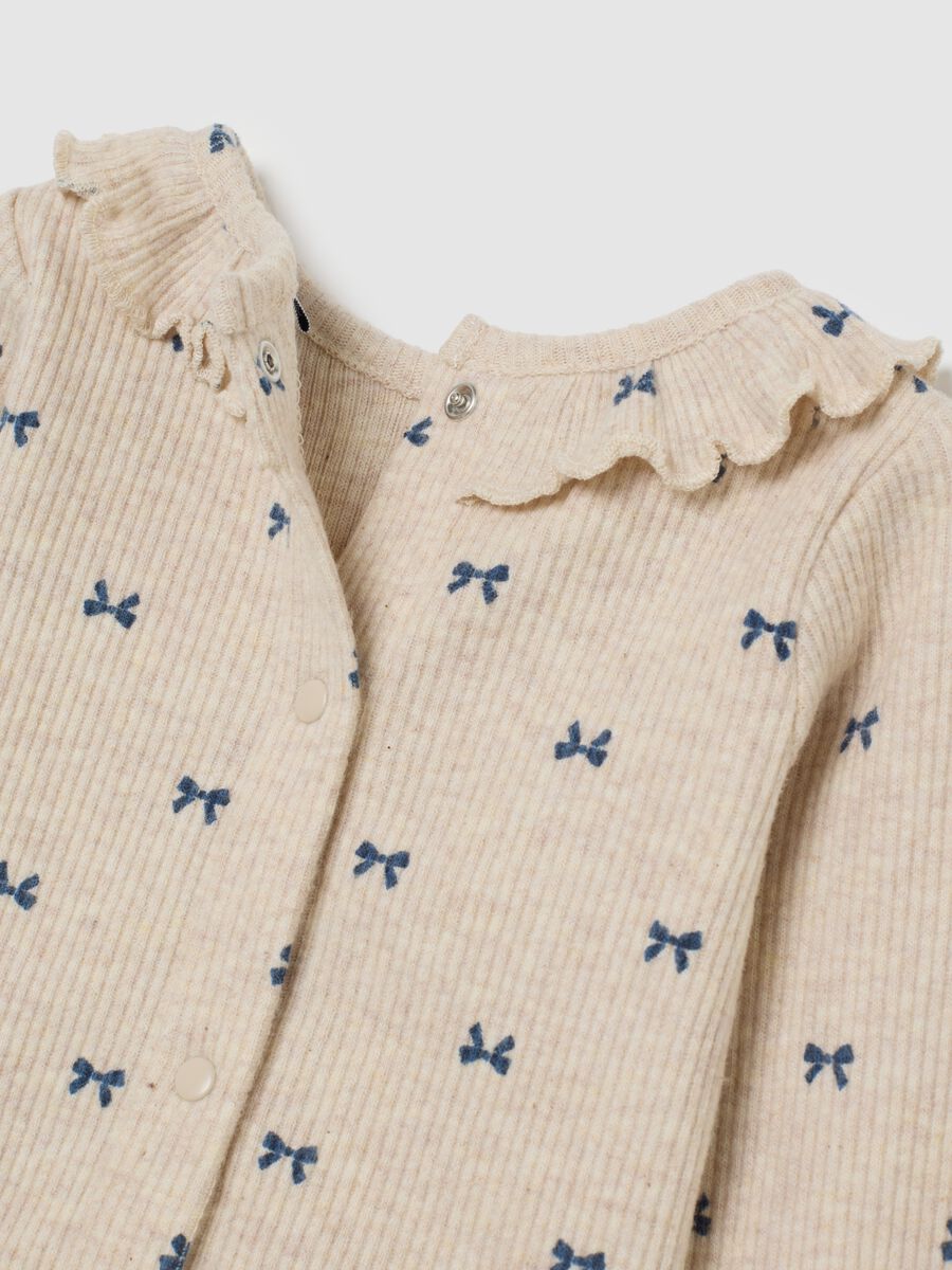 Beige baby girl's regular fit cotton blend t-shirt with bows_3