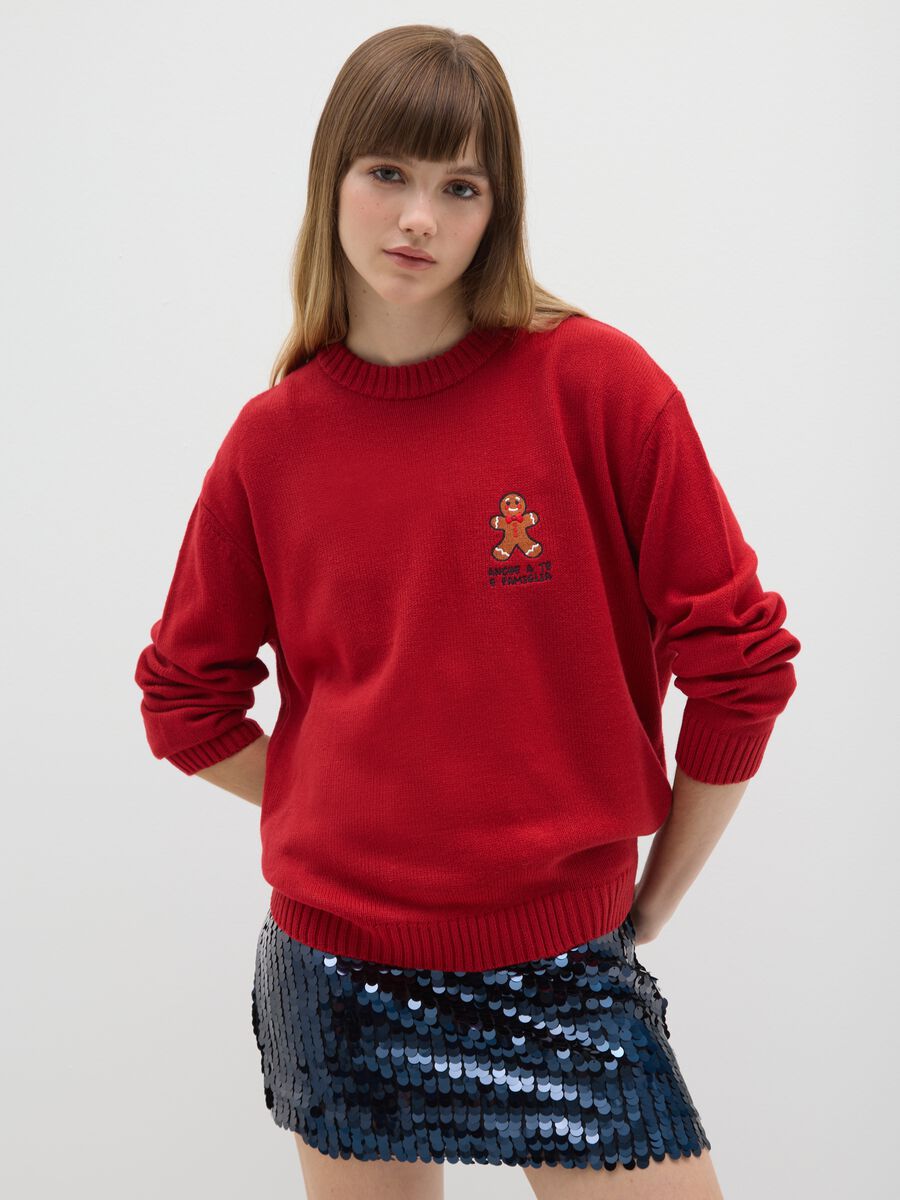 Red oversized crew-neck jumper with Christmas embroidery_0