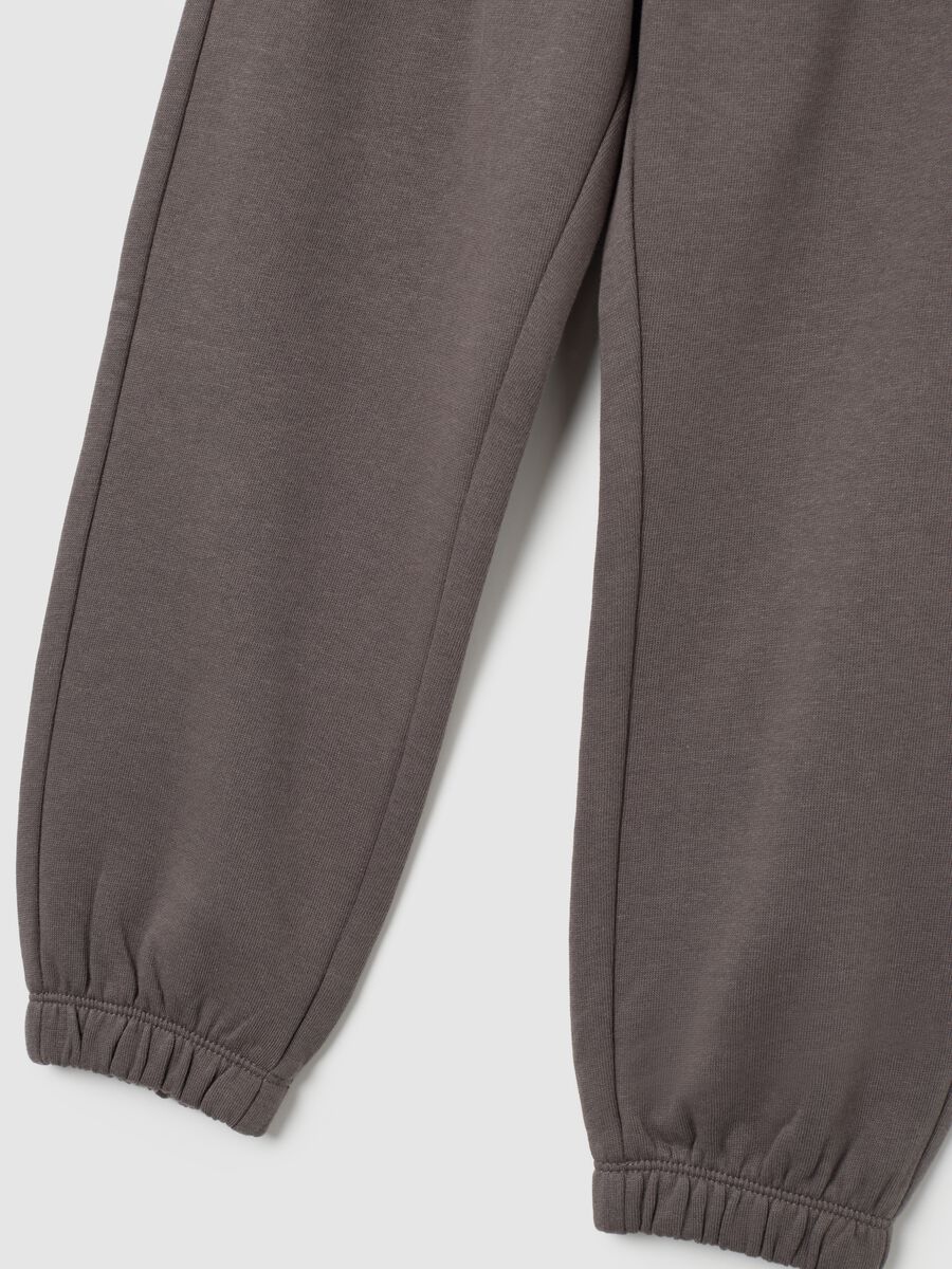 Girls' grey pure cotton jogger trousers with regular fit_3