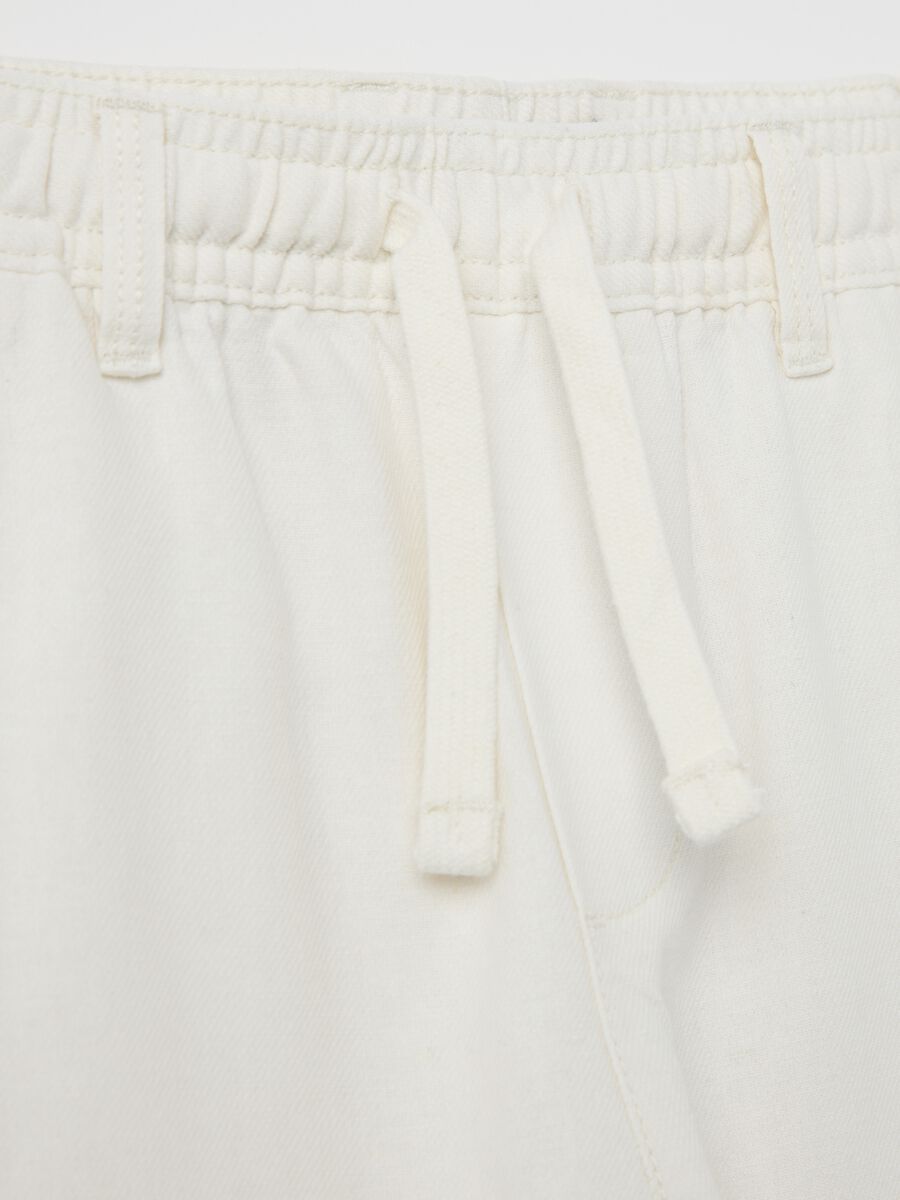 White trousers in cotton and linen with drawstring_2