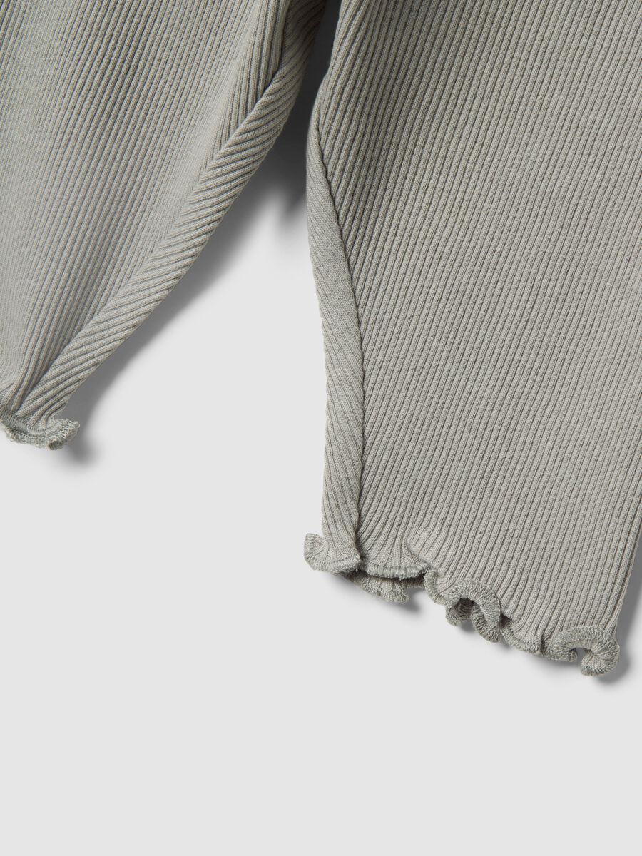 White and grey organic cotton set for baby girls_2