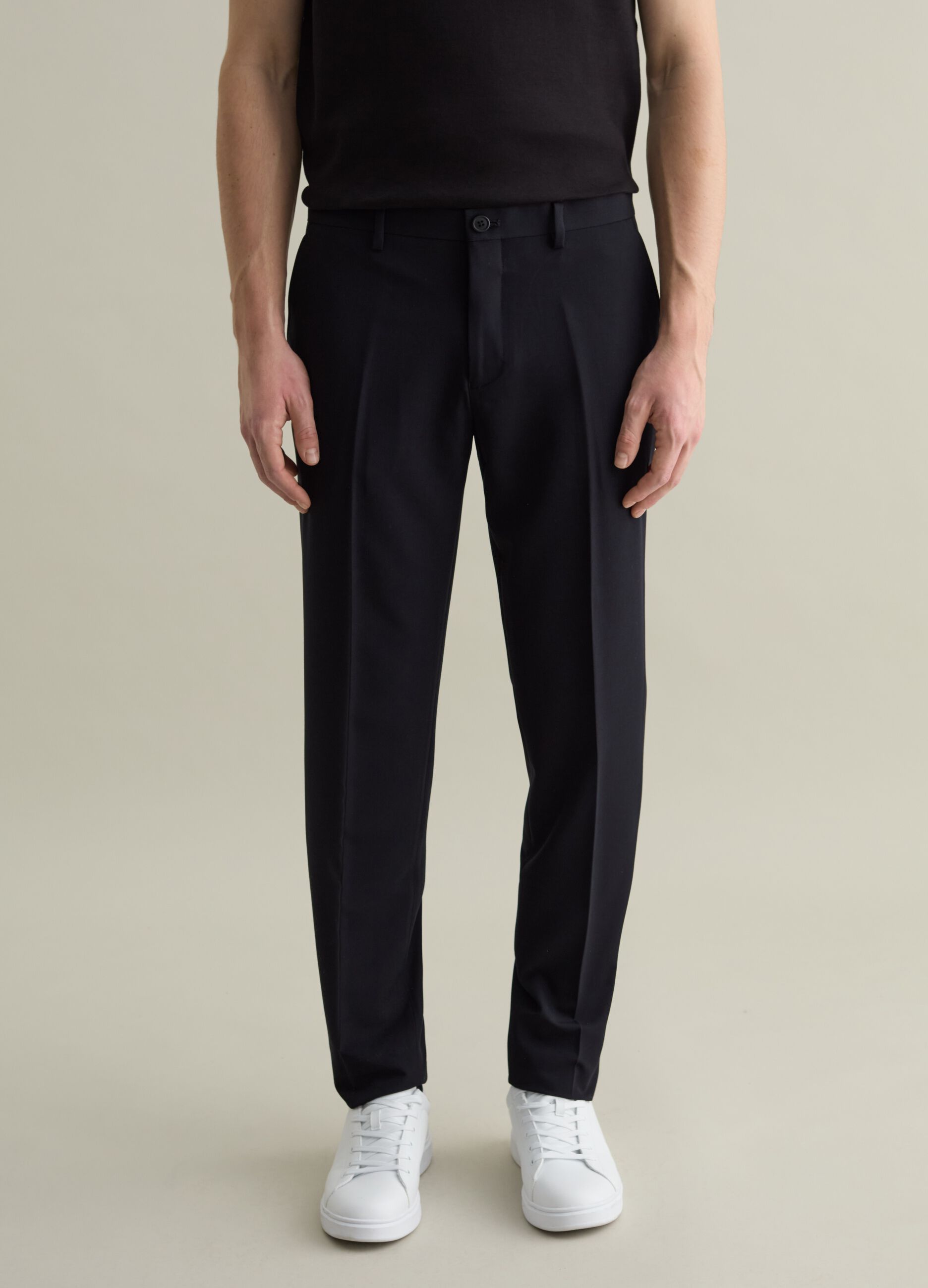 Elegant stretch trousers