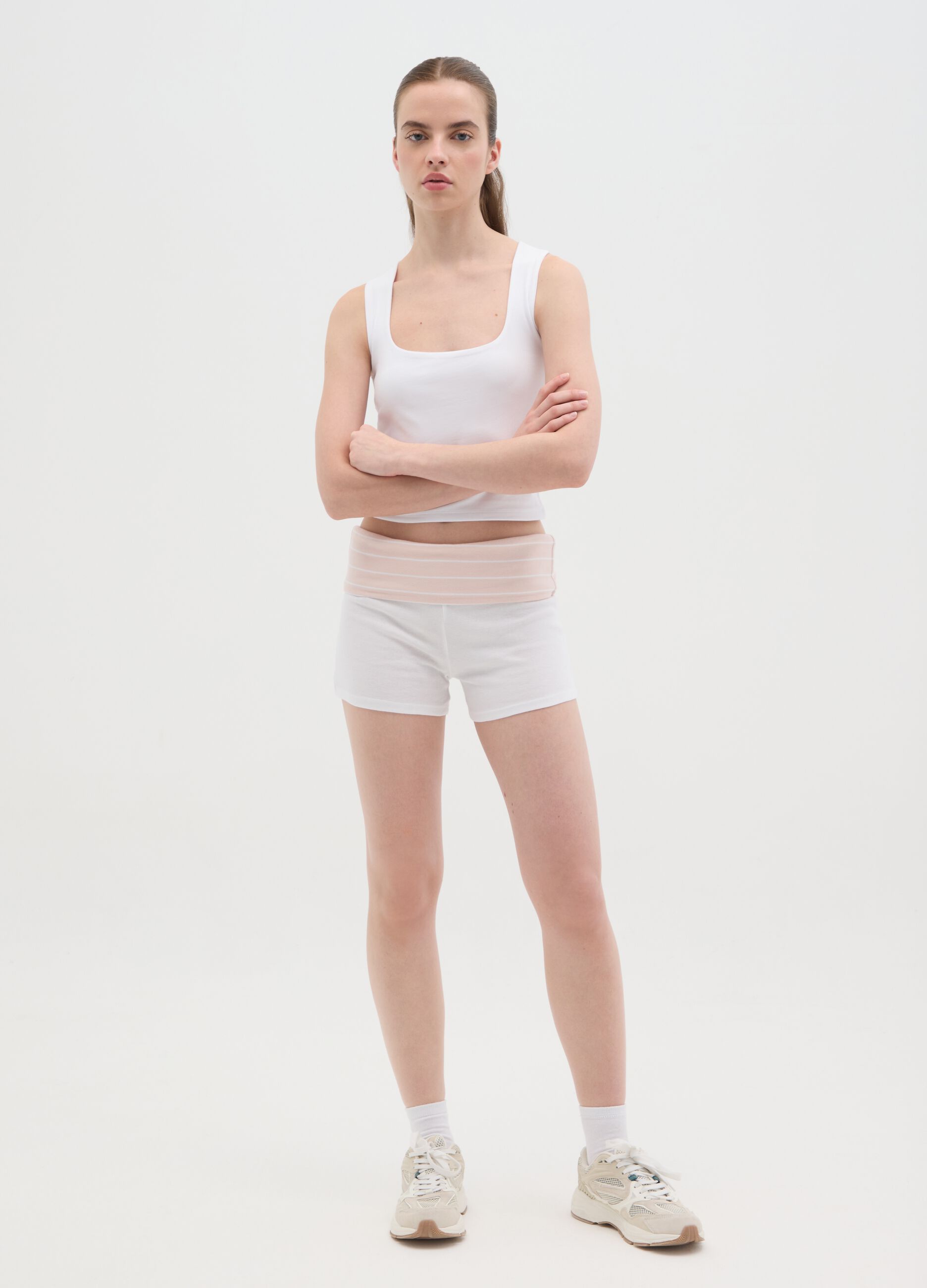 White fitted women's tank top in stretch cotton