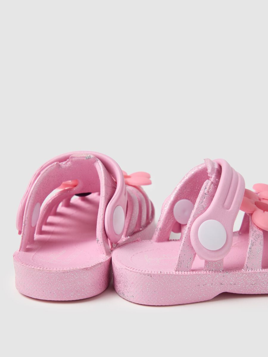 Girls' Pink Synthetic Sandals with Floral Decoration_2