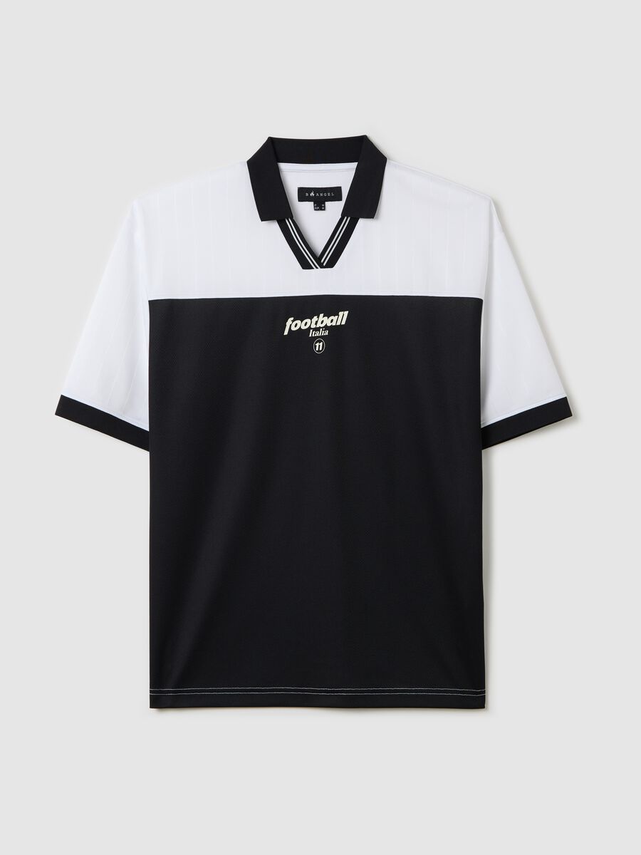 White and black T-shirt with print_4