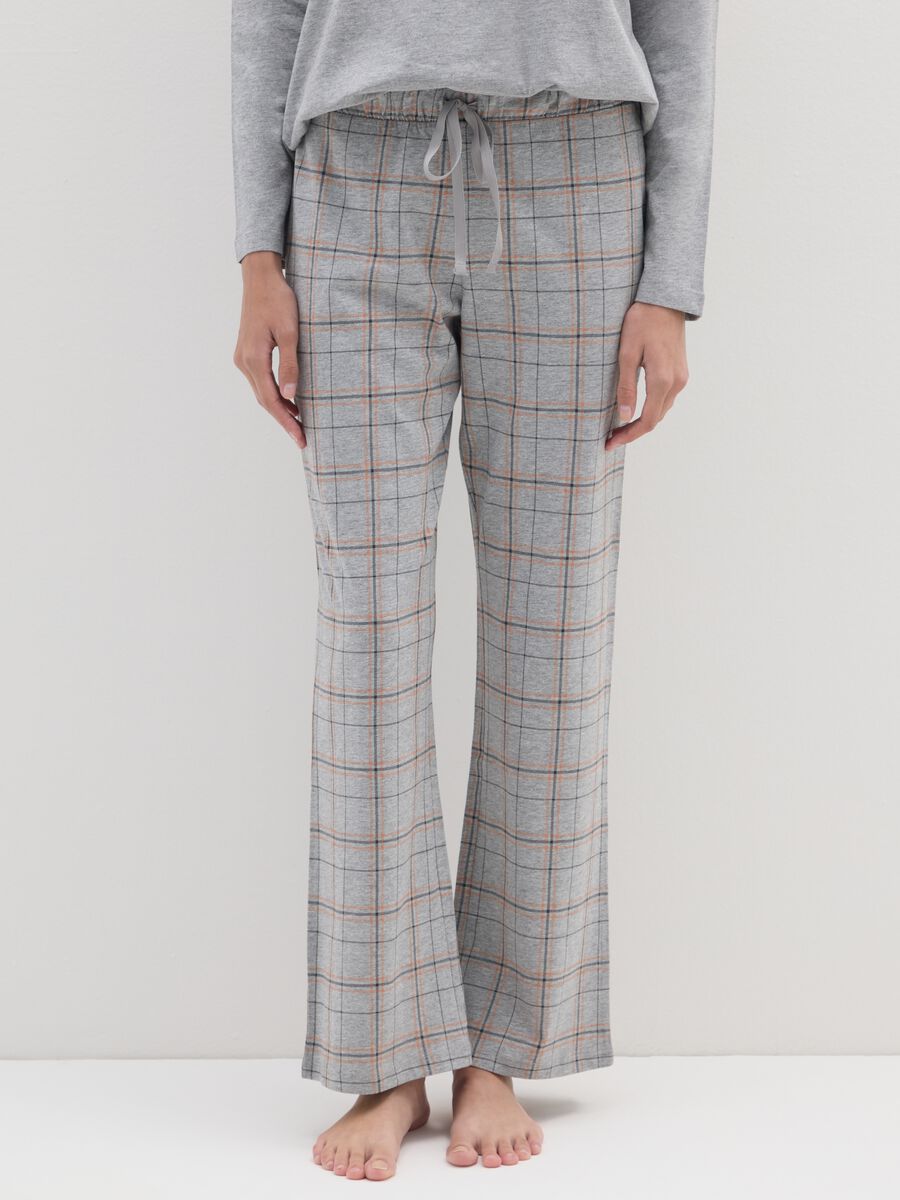 Grey Pyjamas with Heart Details_3