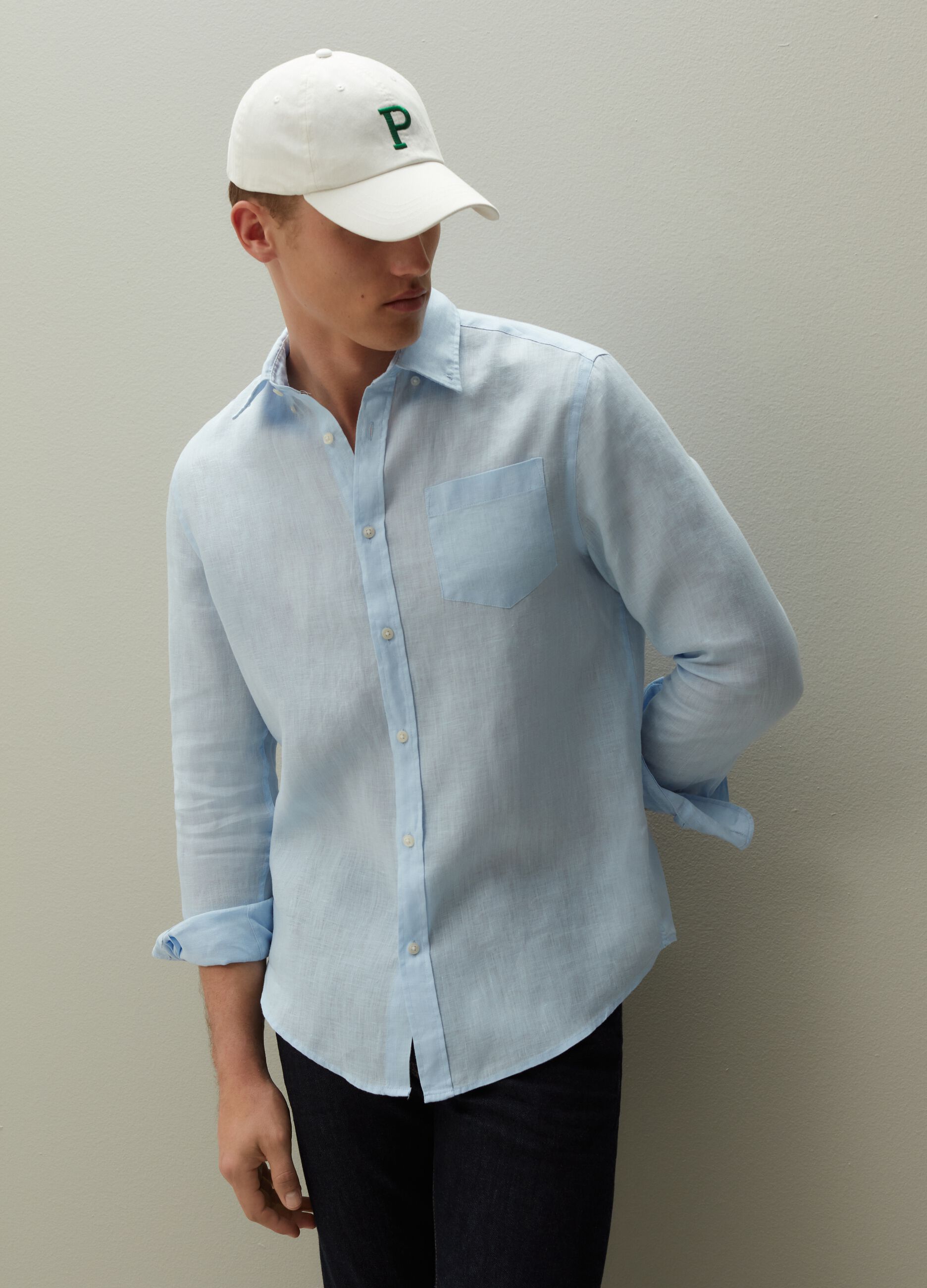 Regular-fit shirt in linen with pocket