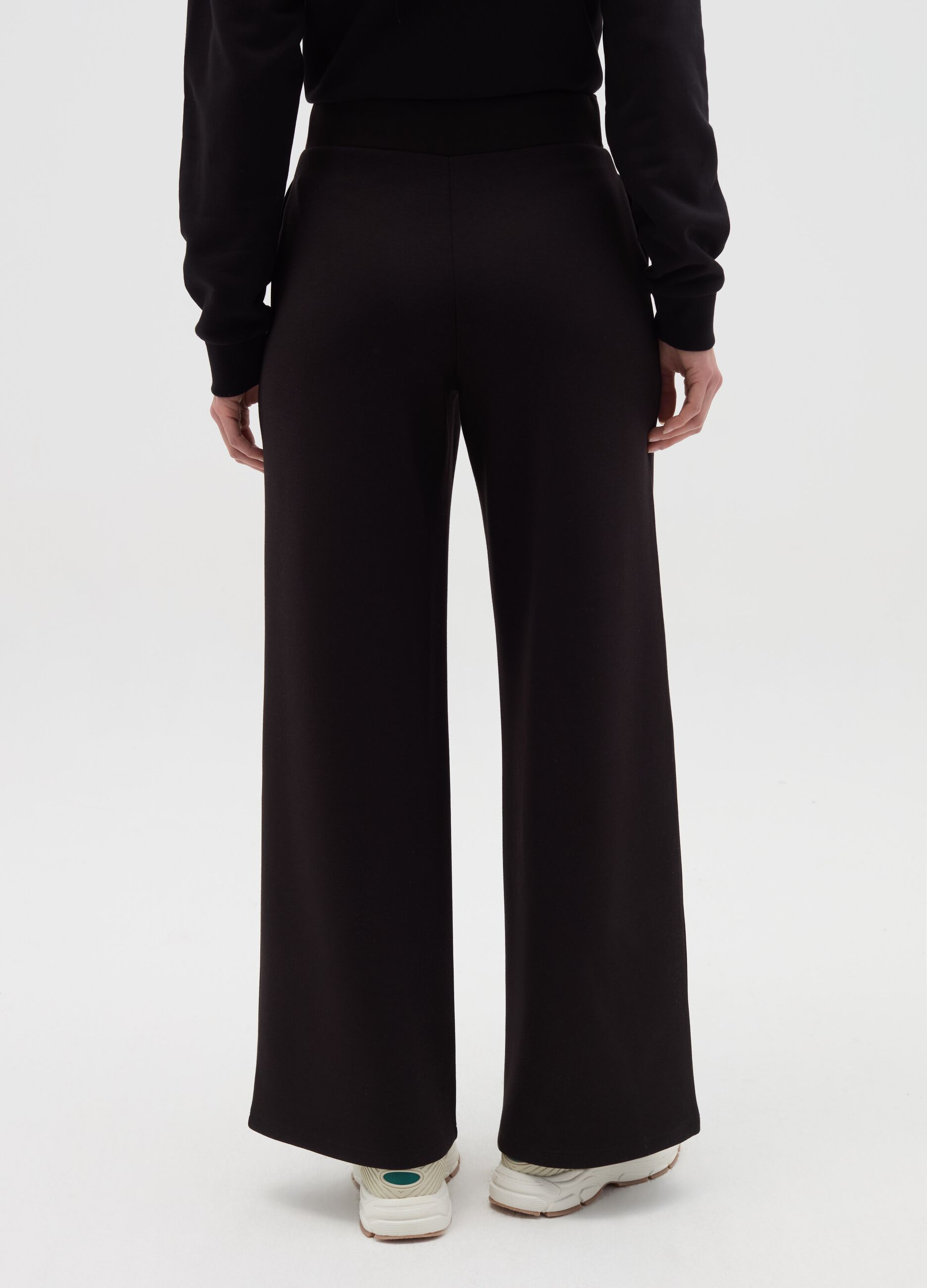 Solid colour wide-leg trousers