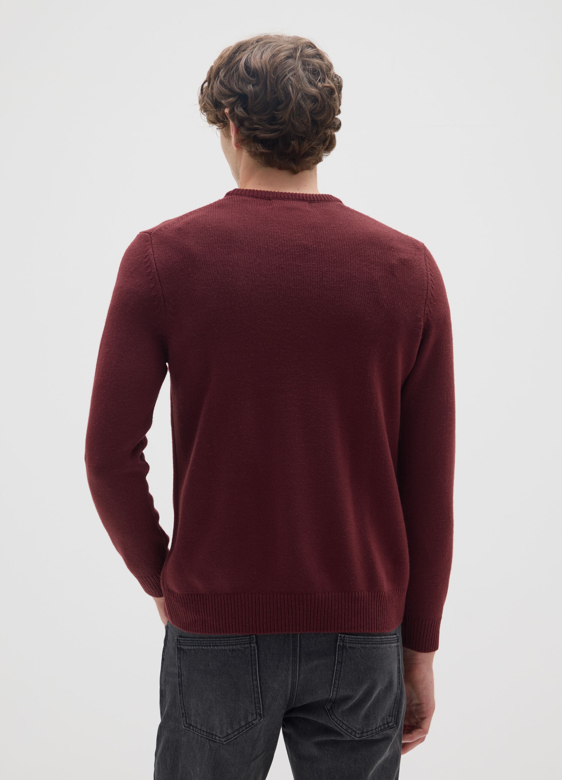 Red regular fit sweater