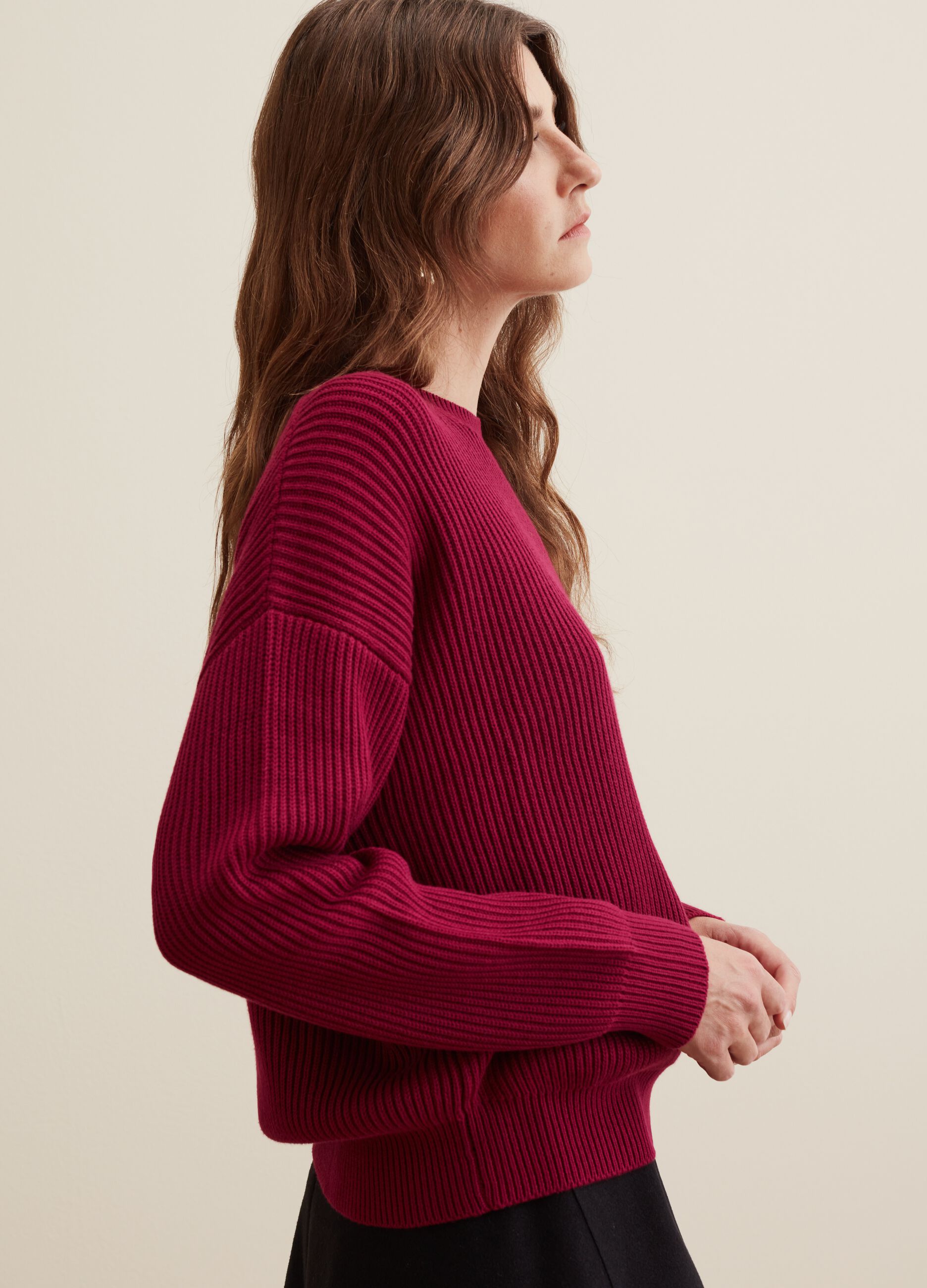 Pullover oversize con lavorazione a coste_3