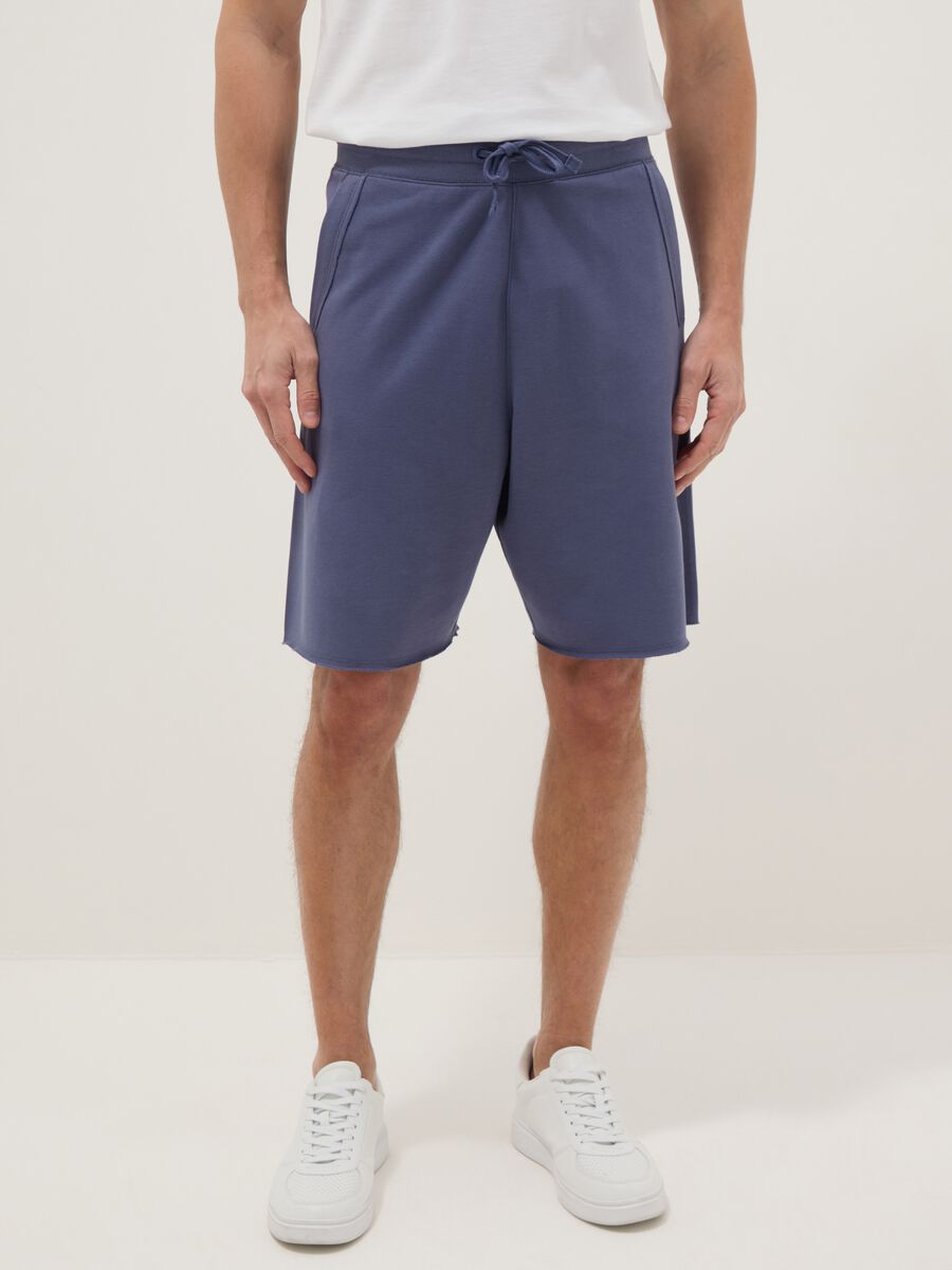 Pantaloni corti blu in misto cotone relaxed fit_1