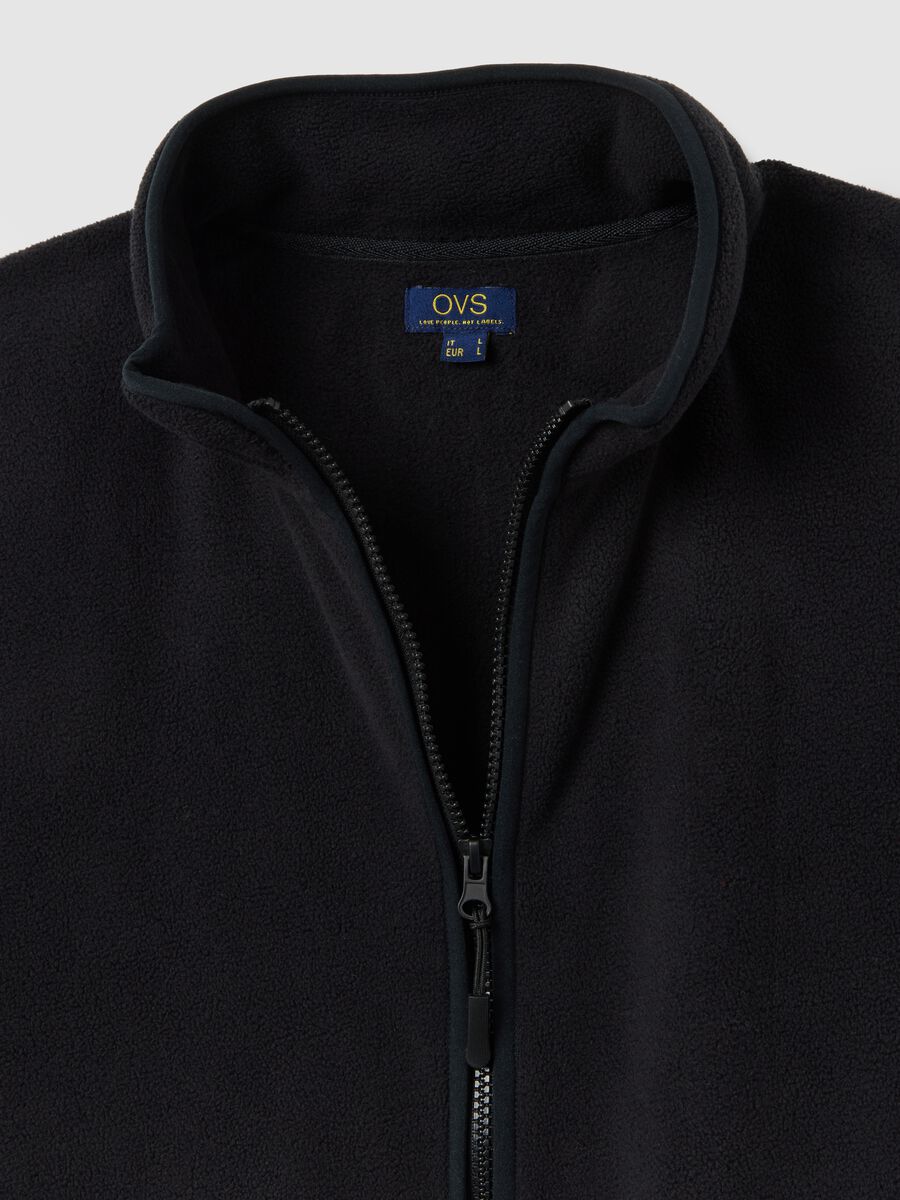 Black fleece regular fit zip jumper_5