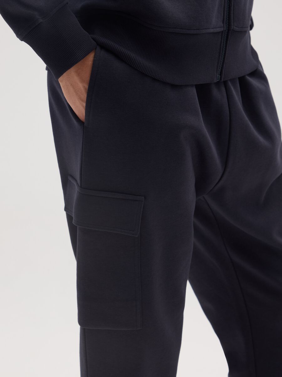 Blue cotton blend trousers with cargo pockets_2