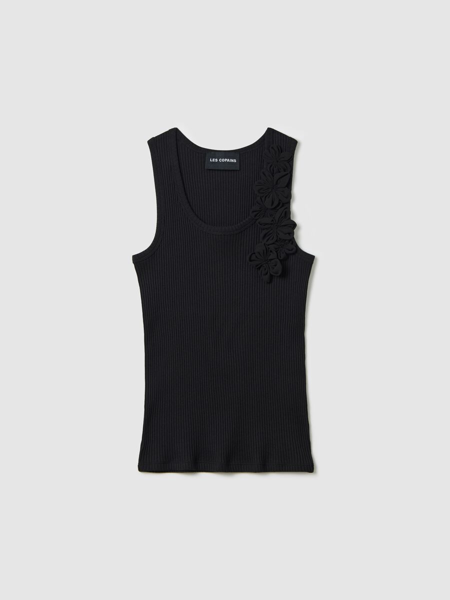 Black ribbed top with floral applications_0