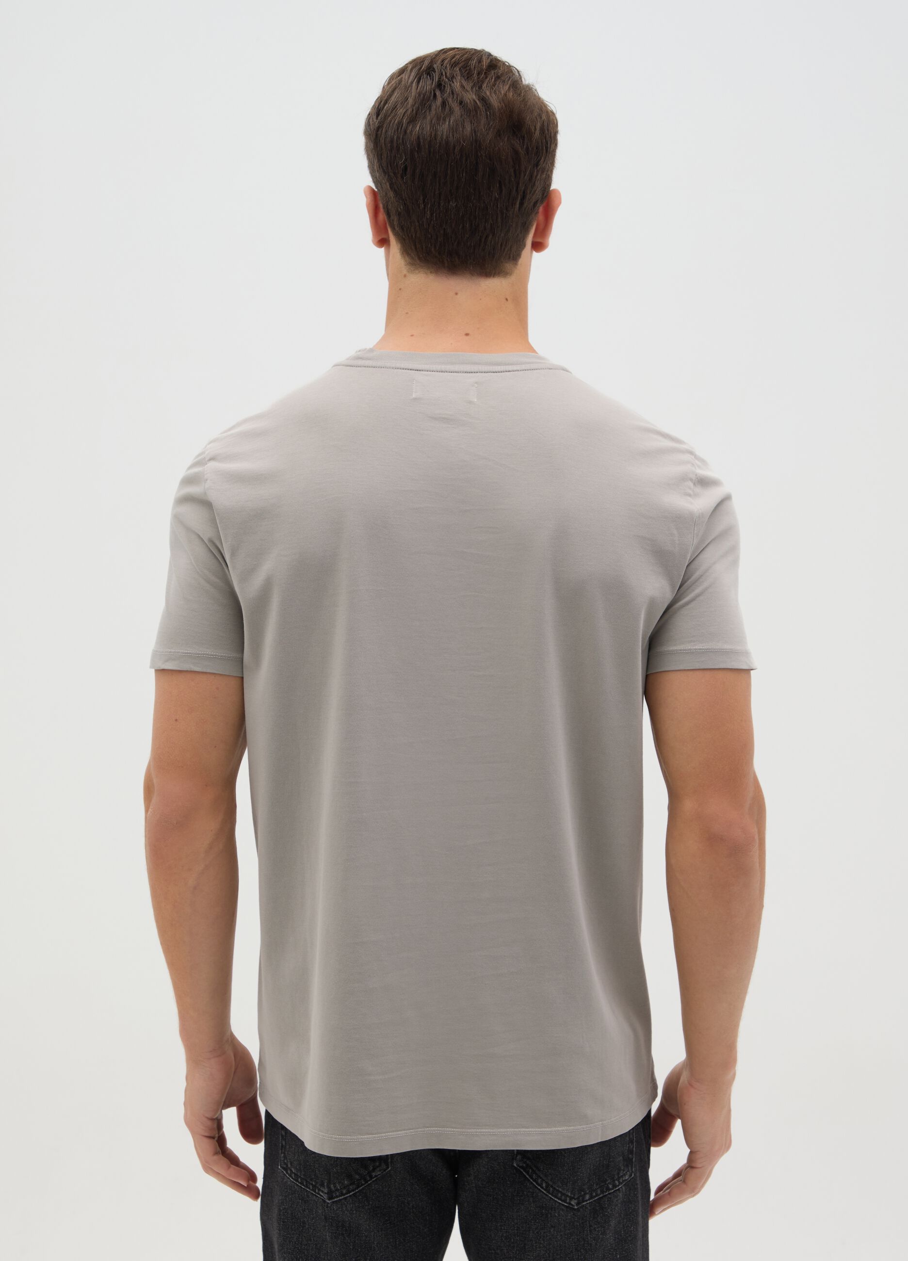 Men’s grey regular fit T-shirt in 100% cotton