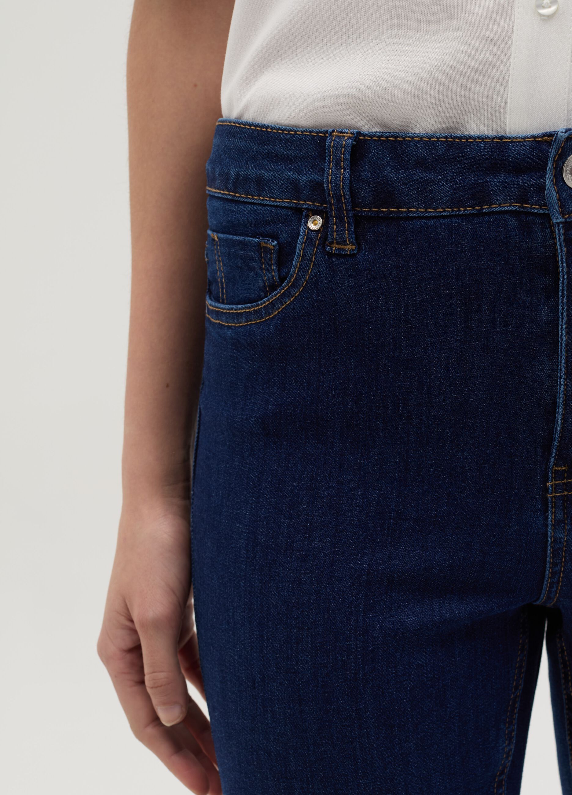 Skinny-fit crop jeans