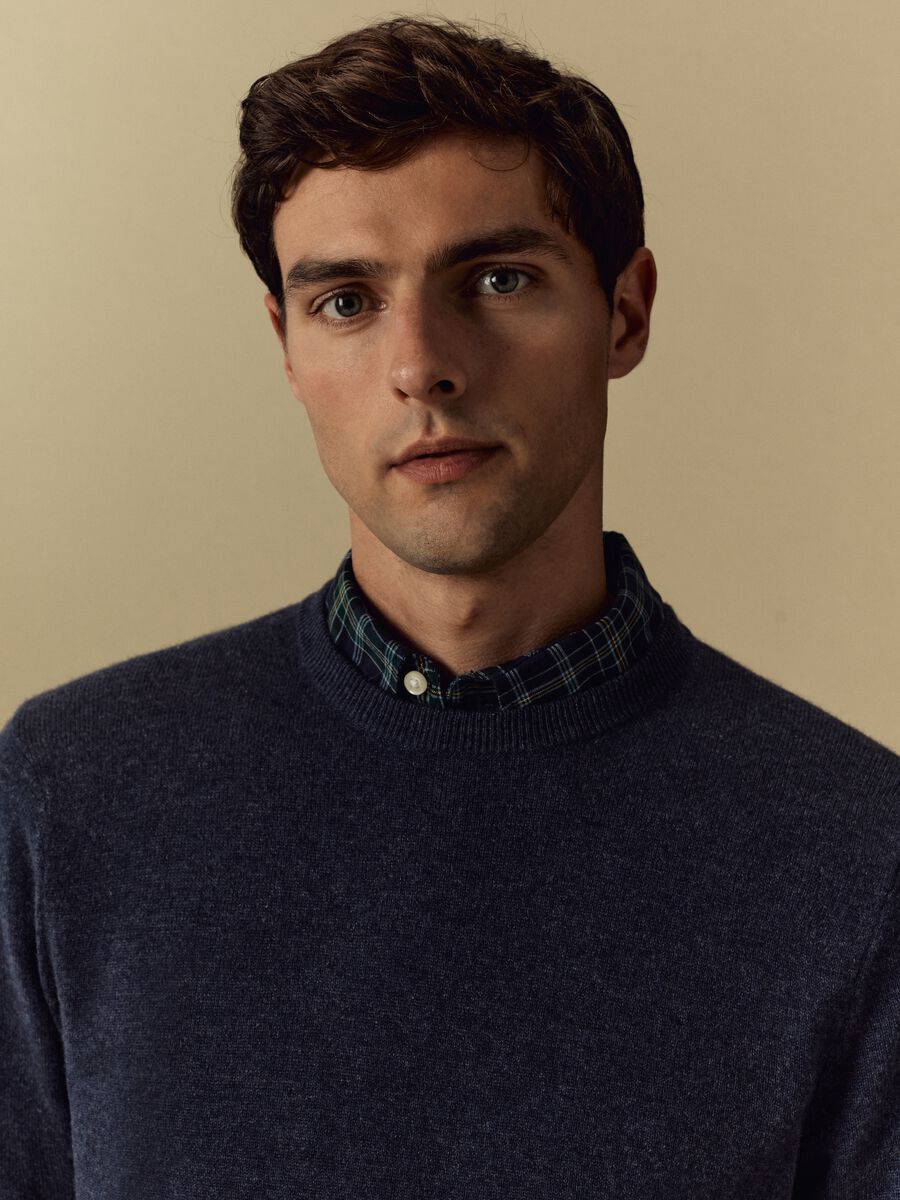 Pullover girocollo in cashmere_1