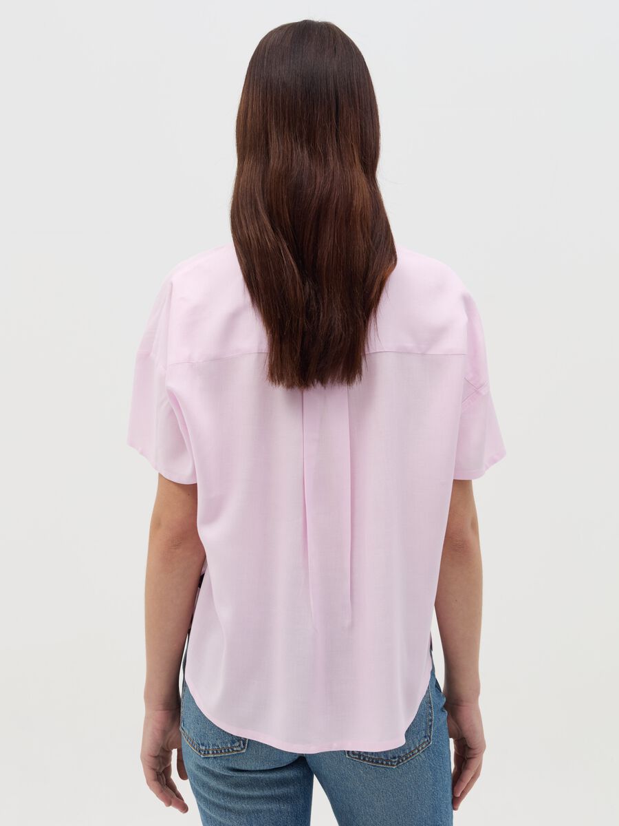 Short-sleeved shirt in viscose_3