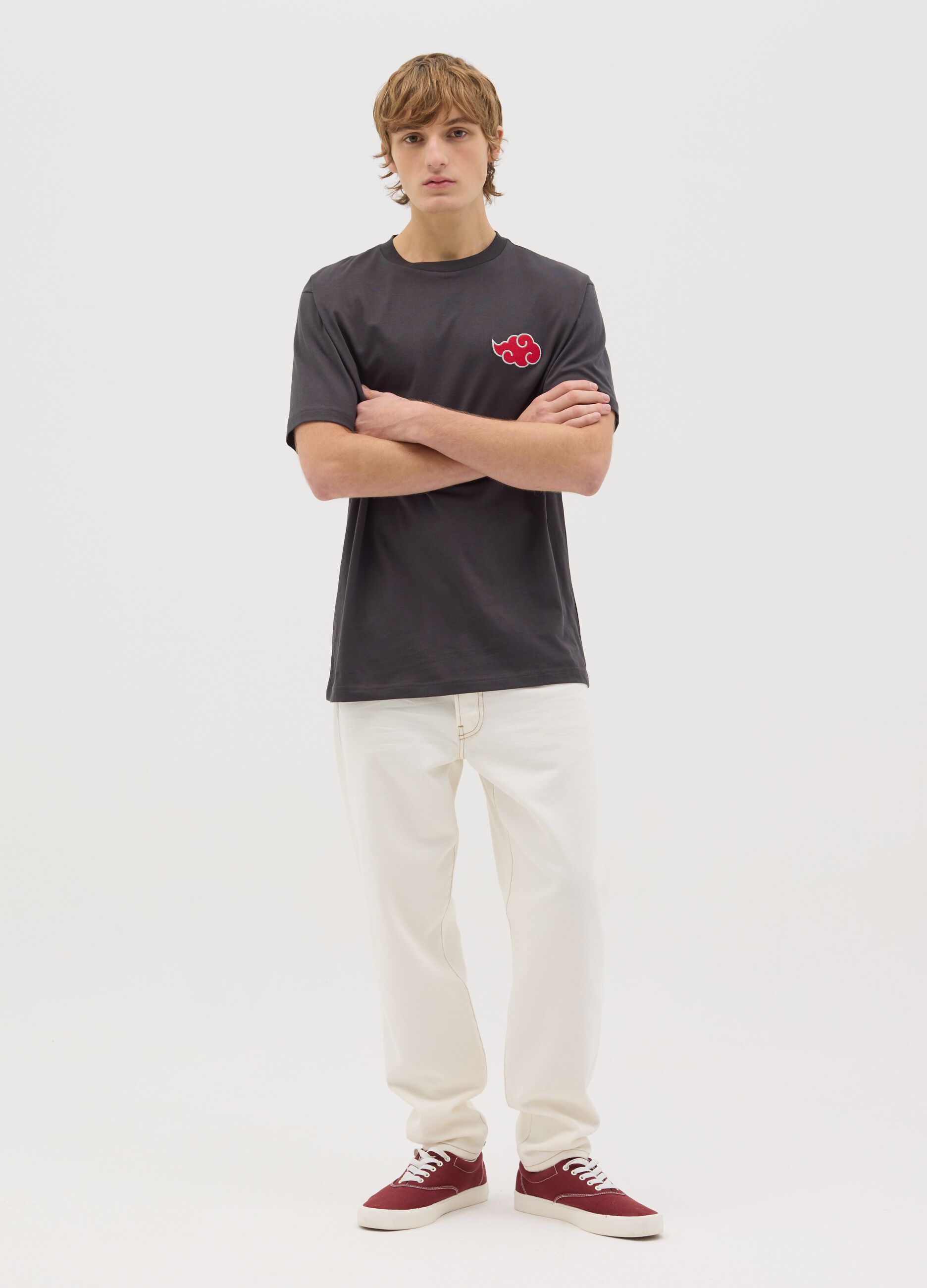 Black T-shirt with Itachi Uchiha print