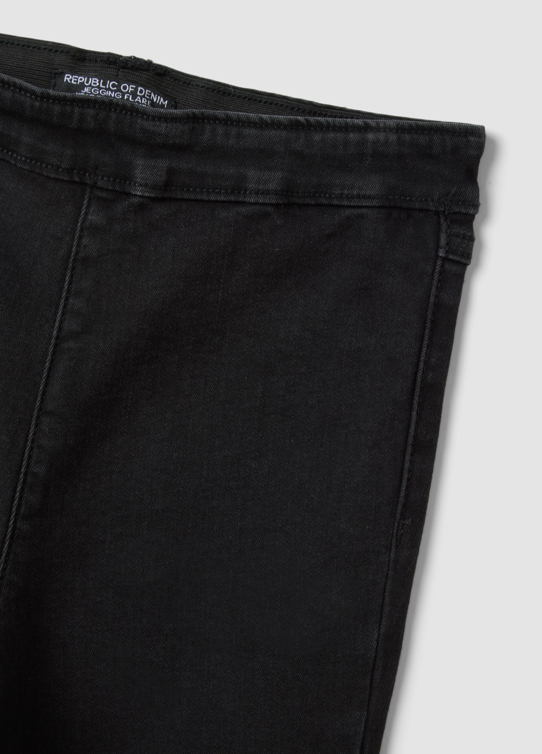 Girls&rsquo; black flared jeggings in stretch cotton and viscose