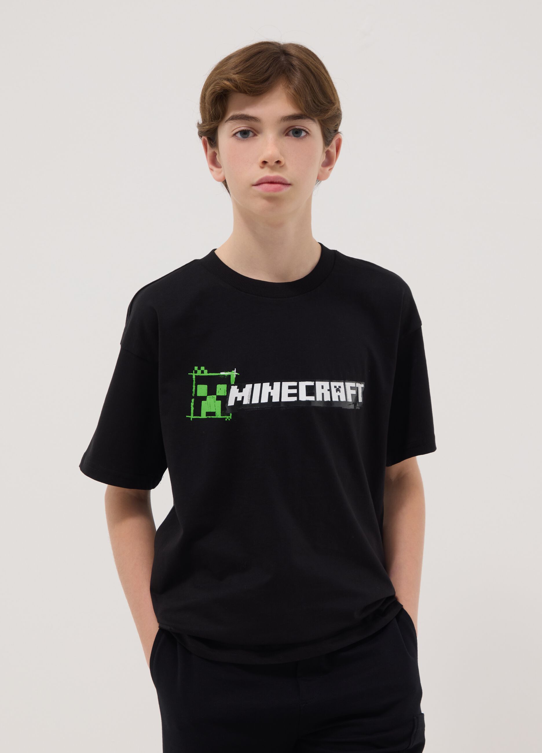 Boys' relaxed fit pure black cotton T-shirt with print