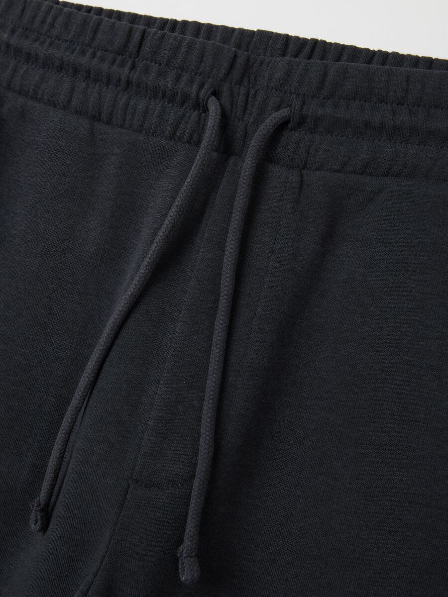 Men's Black Cotton Blend Regular Fit Joggers_5