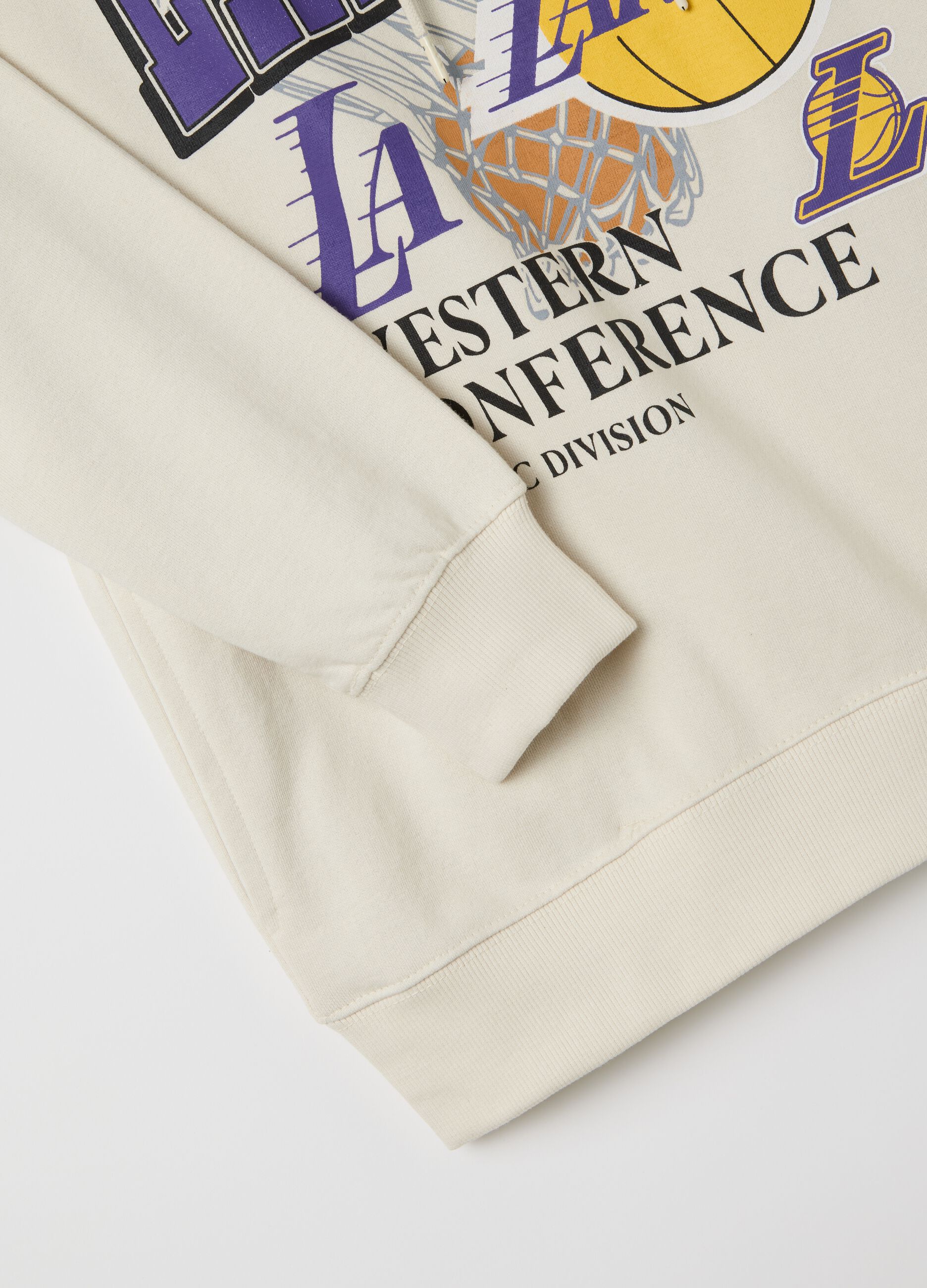 White NBA Los Angeles Lakers sweatshirt with hood