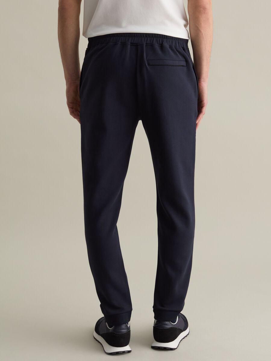 Technical fabric joggers with drawstring_3