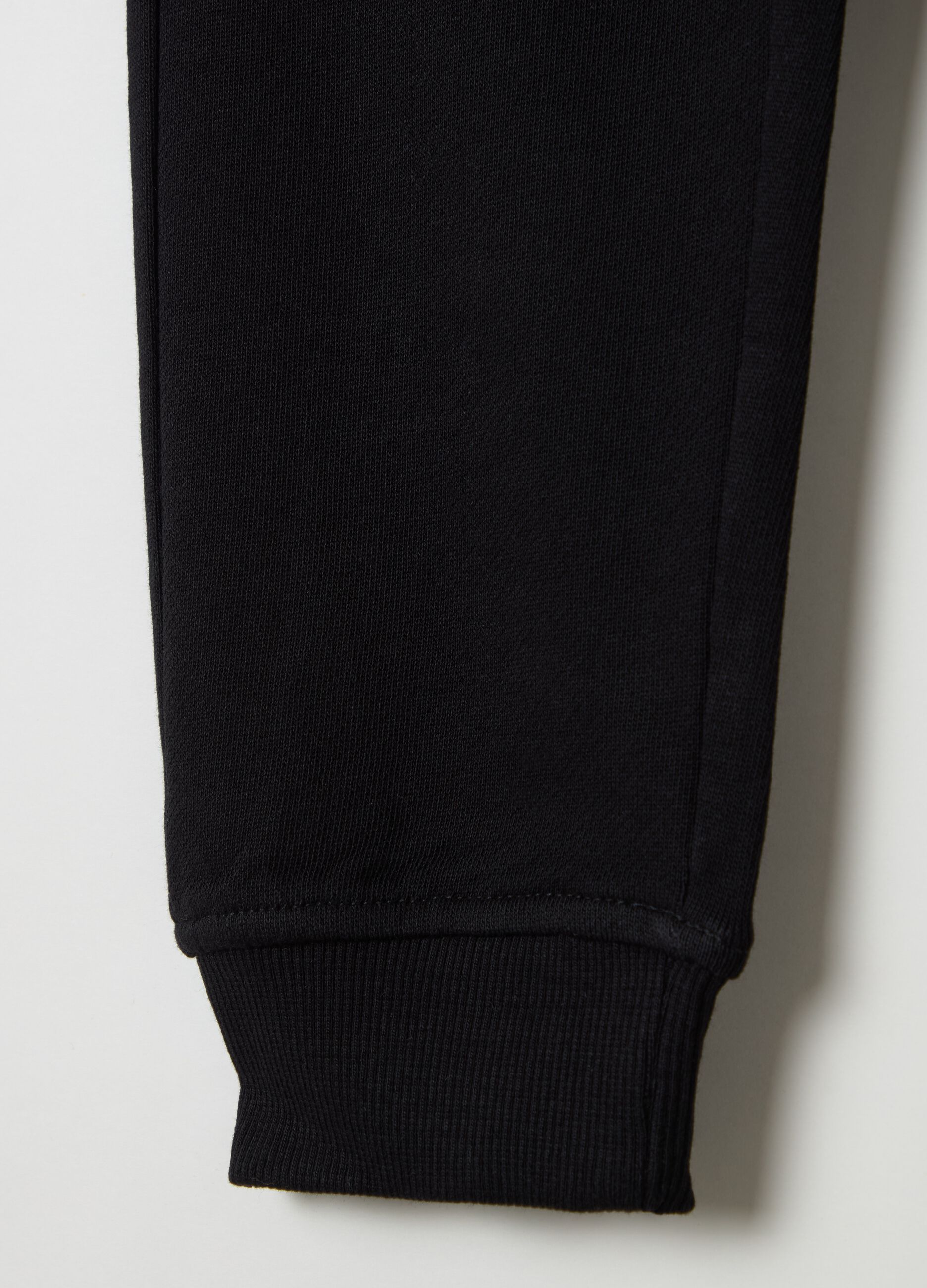 Fleece joggers with drawstring