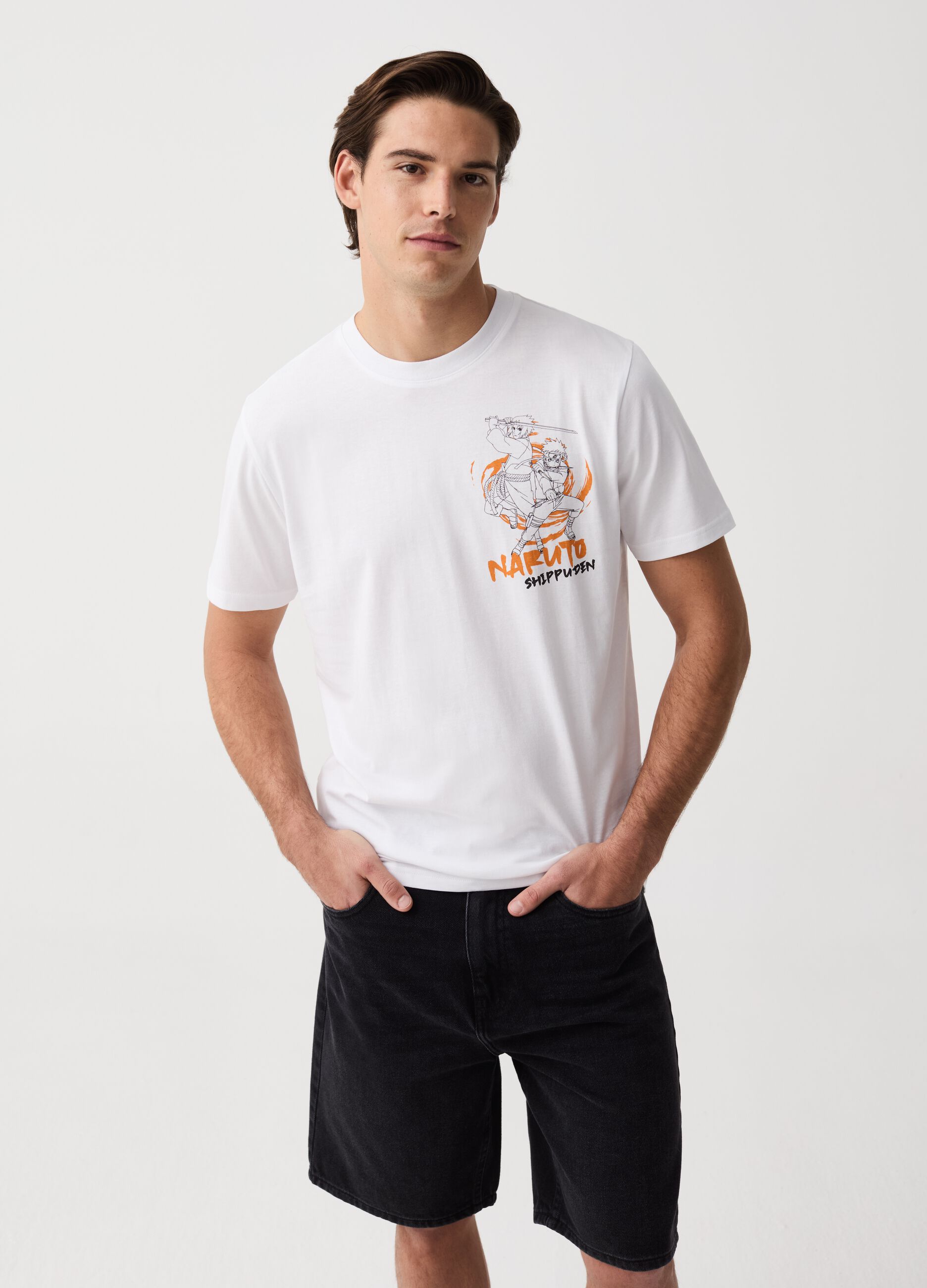 T-shirt con stampa Naruto Shippuden