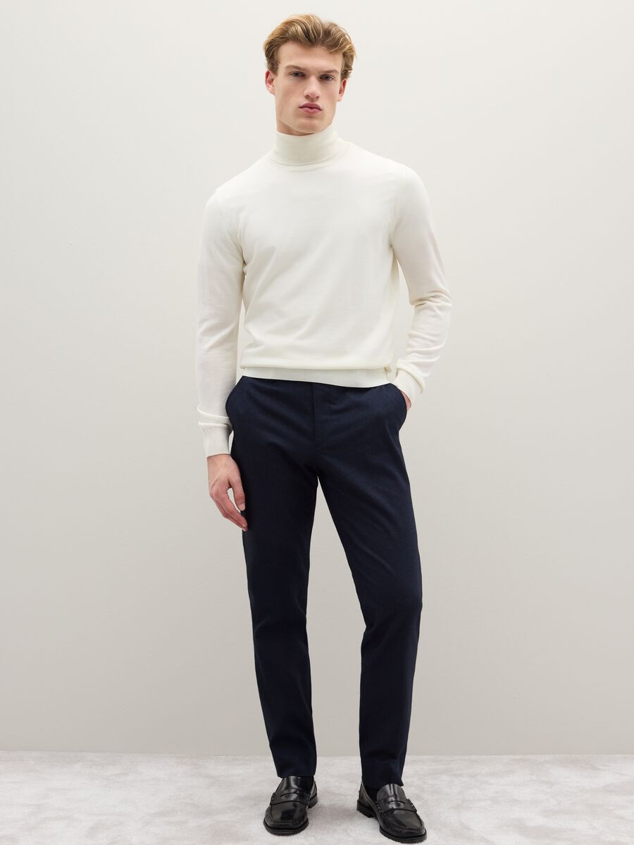 White turtleneck sweater in pure merino wool regular fit_2