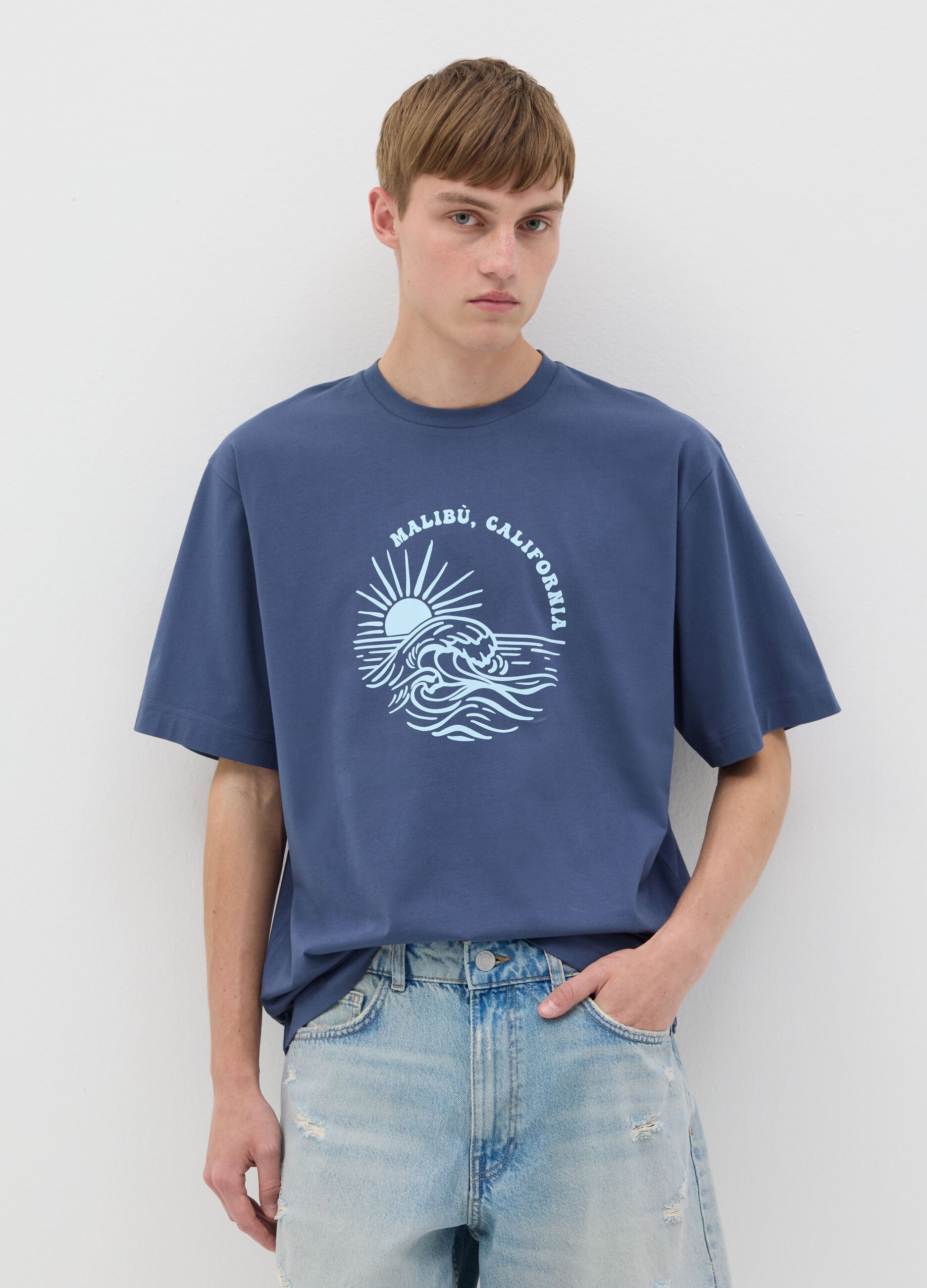 Men's blue cotton T-shirt with Malibu print