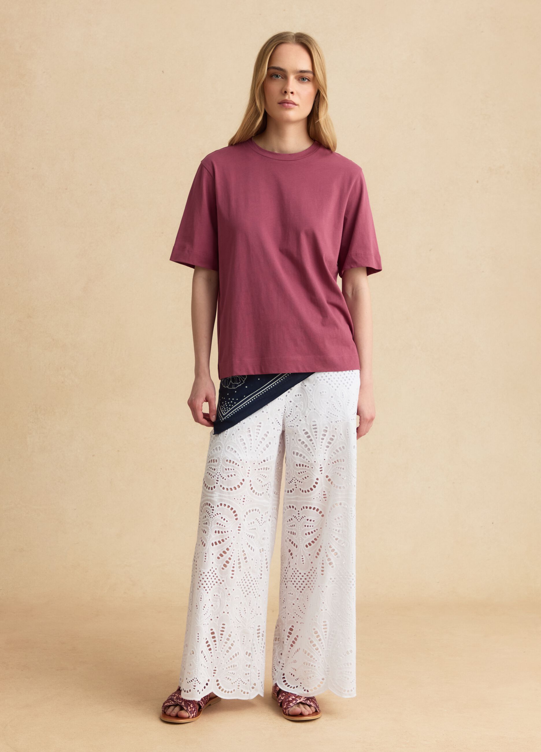 T-shirt viola in puro cotone a maniche corte