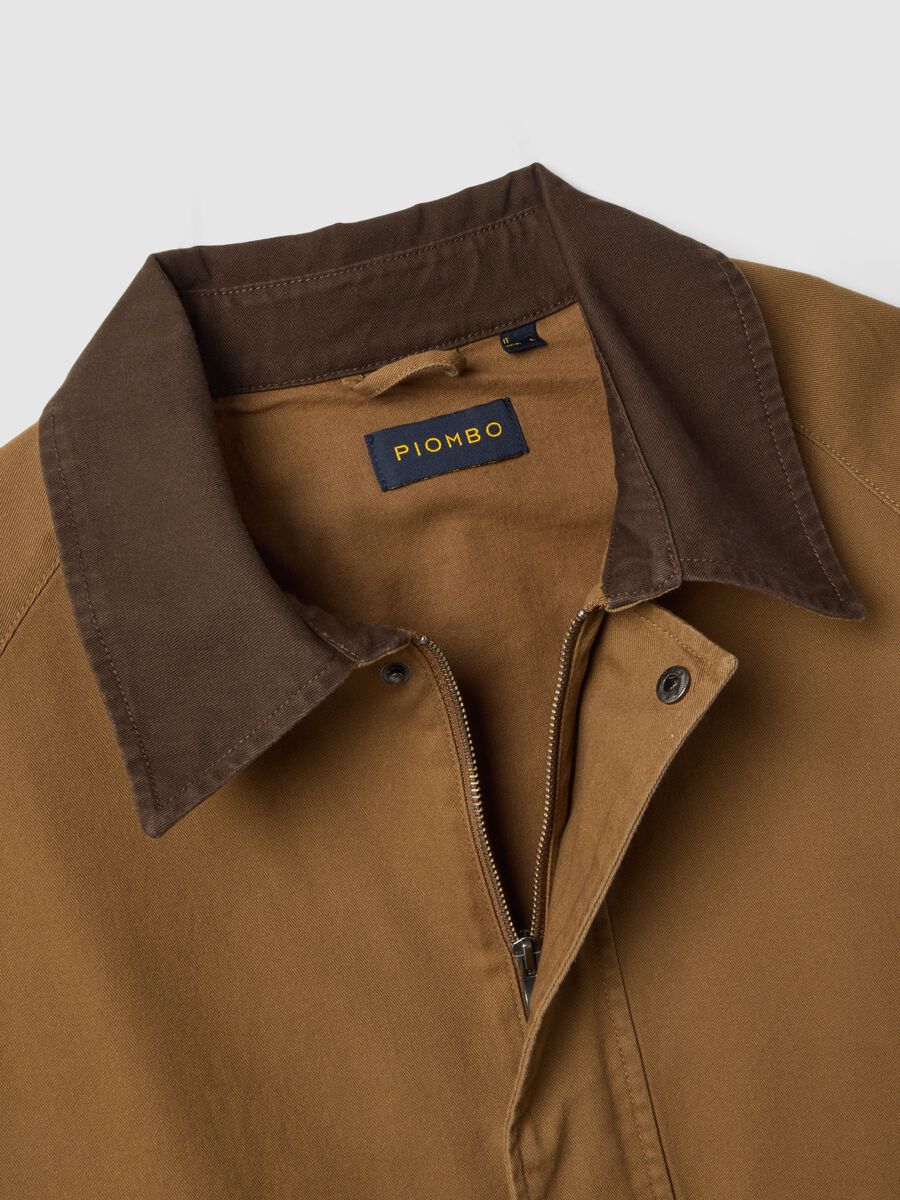 Brown pure cotton regular fit jacket with contrast collar_5