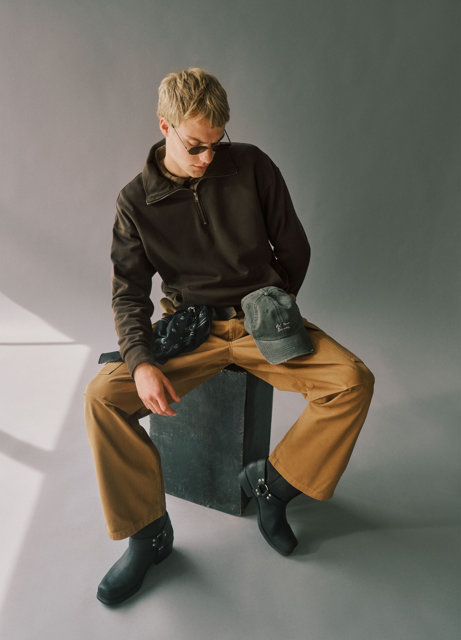 Black pure cotton sweatshirt regular fit