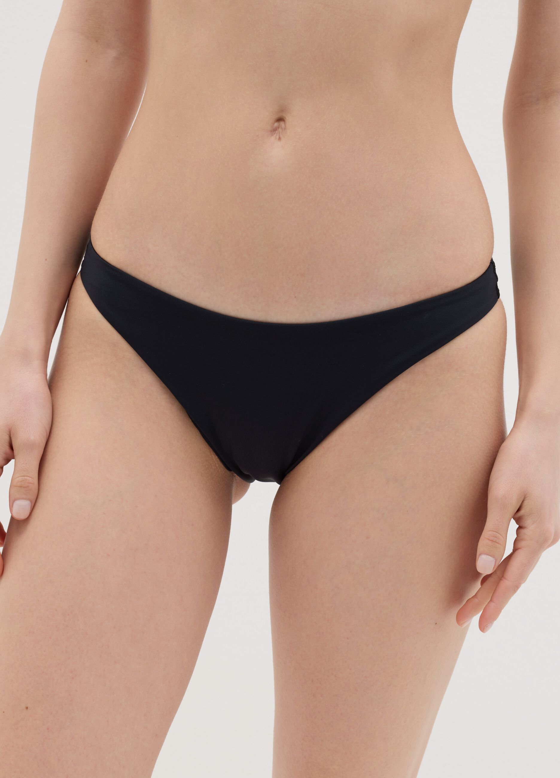 Black bikini briefs