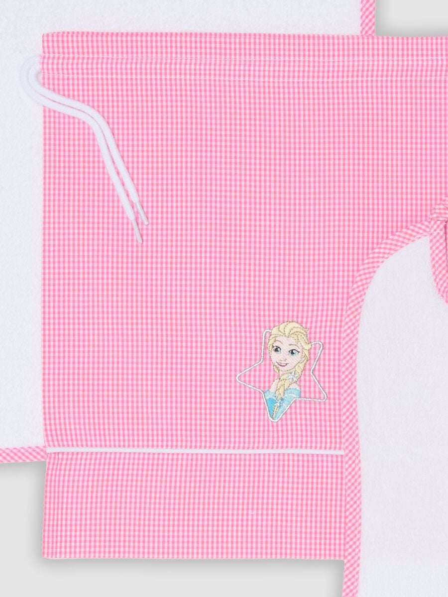 Pink nursery set with bib, towel and drawstring bag, Frozen embroidery_3