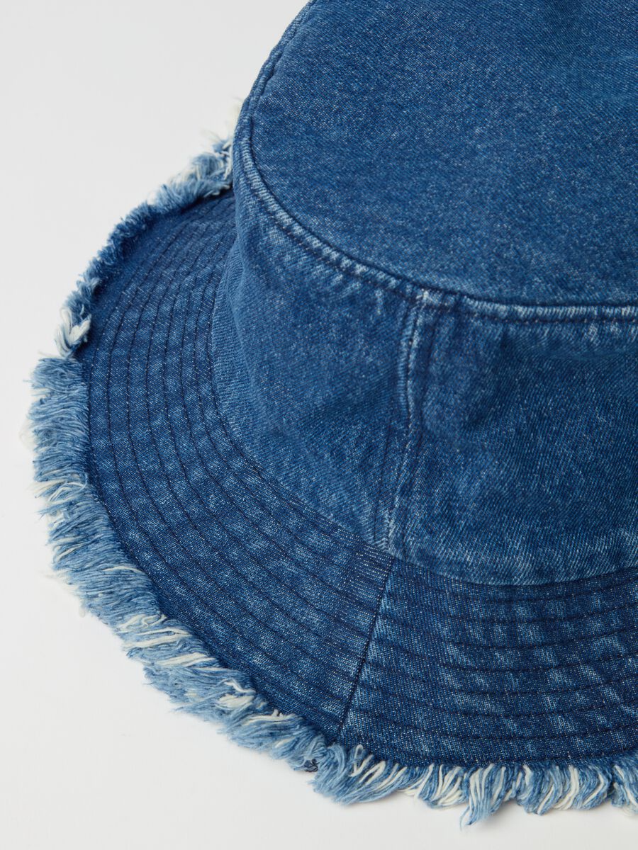 Fringed fishing hat in denim_1