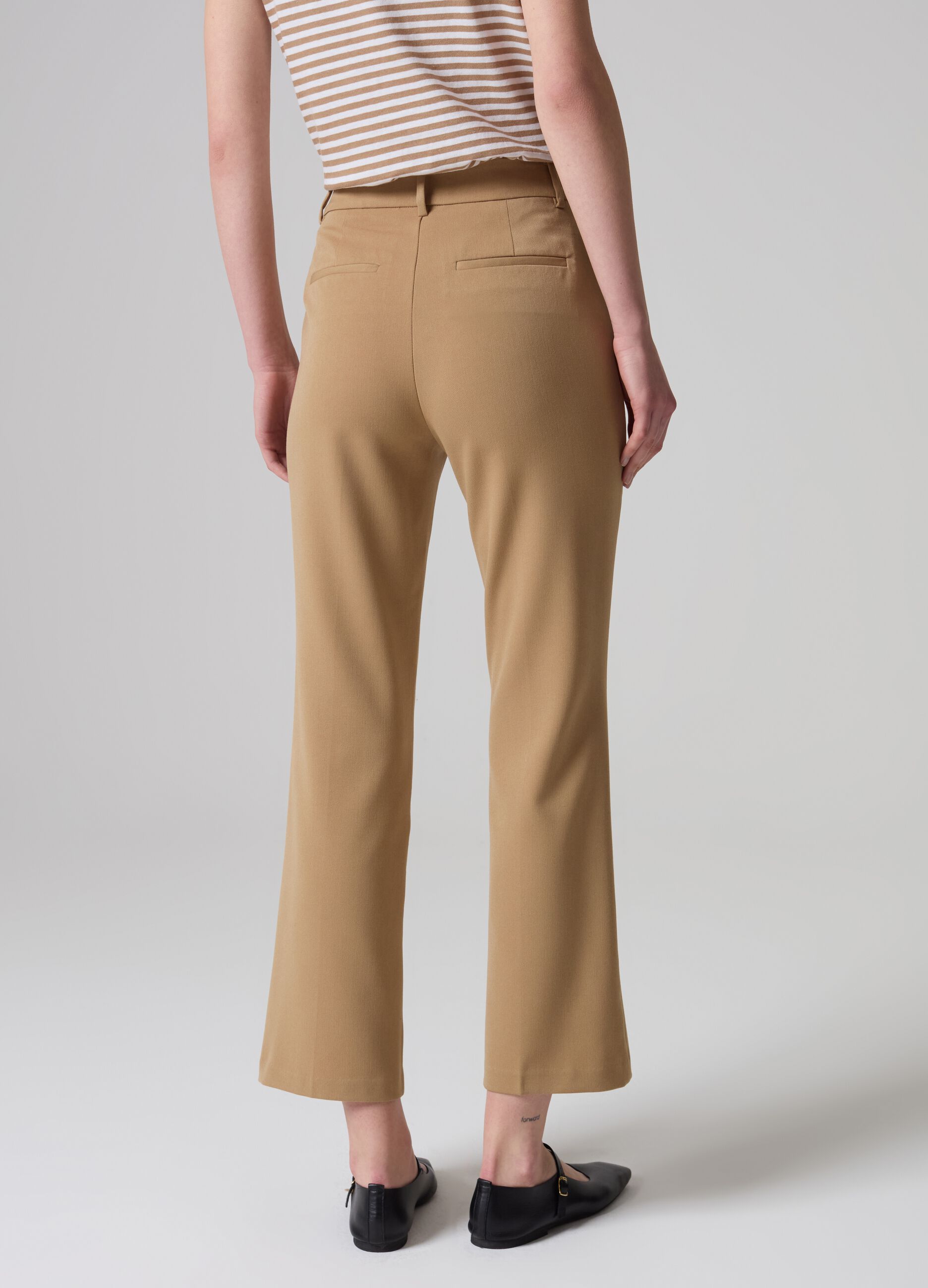 Pantaloni flare fit crop Contemporary
