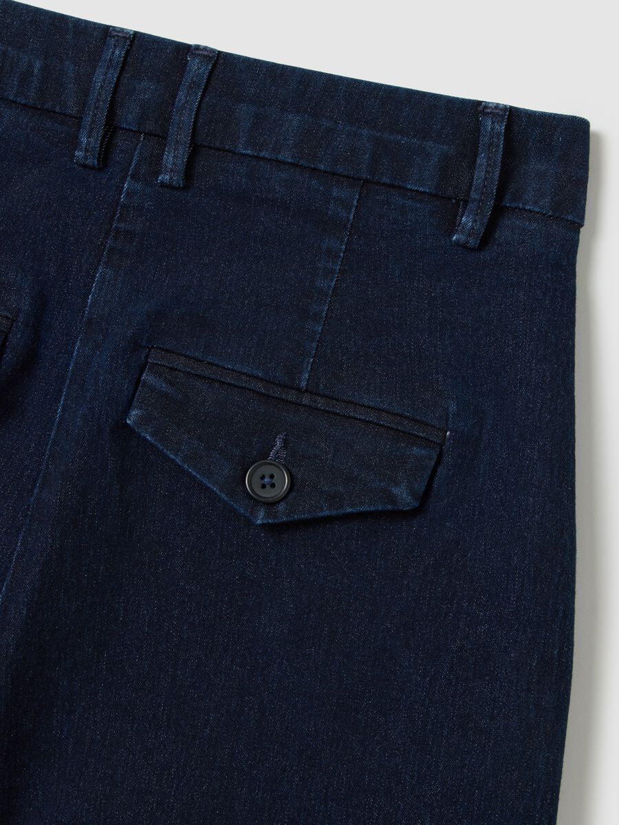 Jeans in denim blu a gamba larga elasticizzati_5