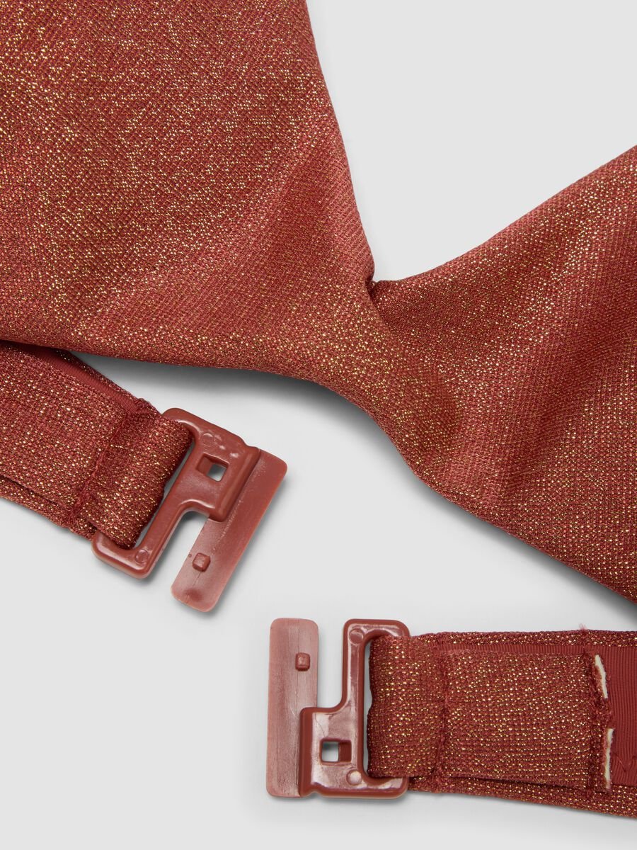 Top bikini elasticizzato marrone con imbottitura e texture glitterata_5