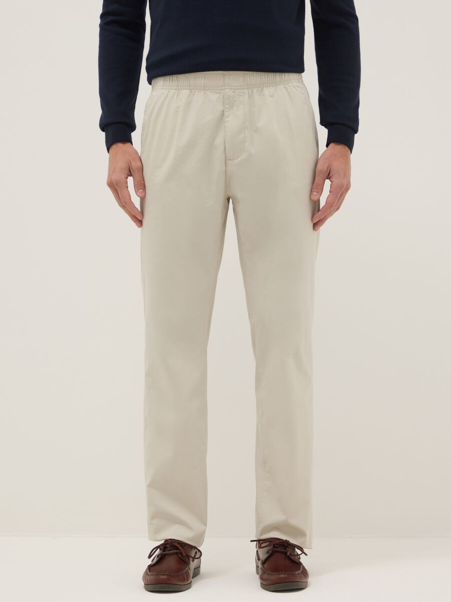 Beige chino trousers in pure cotton, regular fit_1