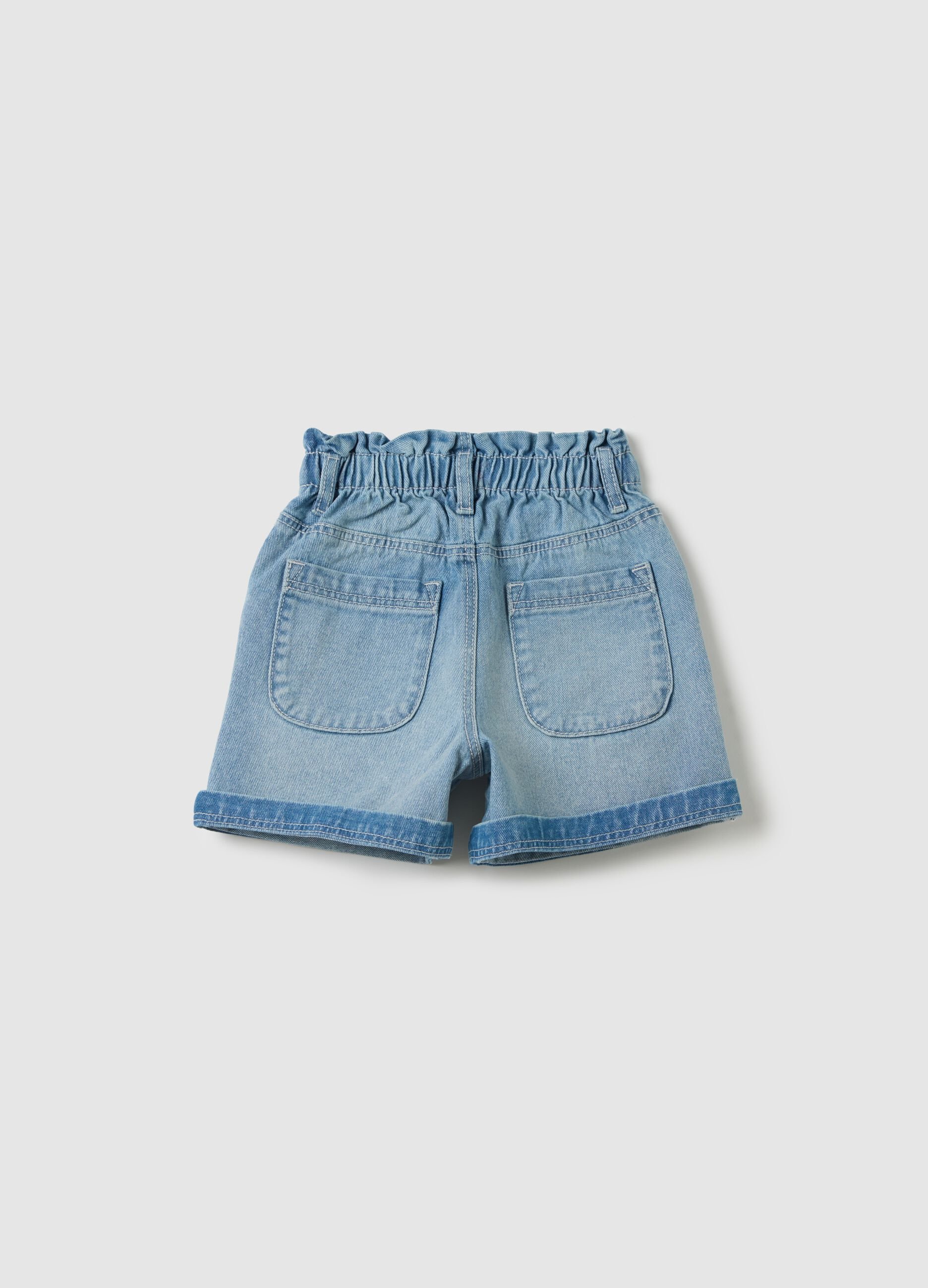 Denim shorts in cotton with sweets print