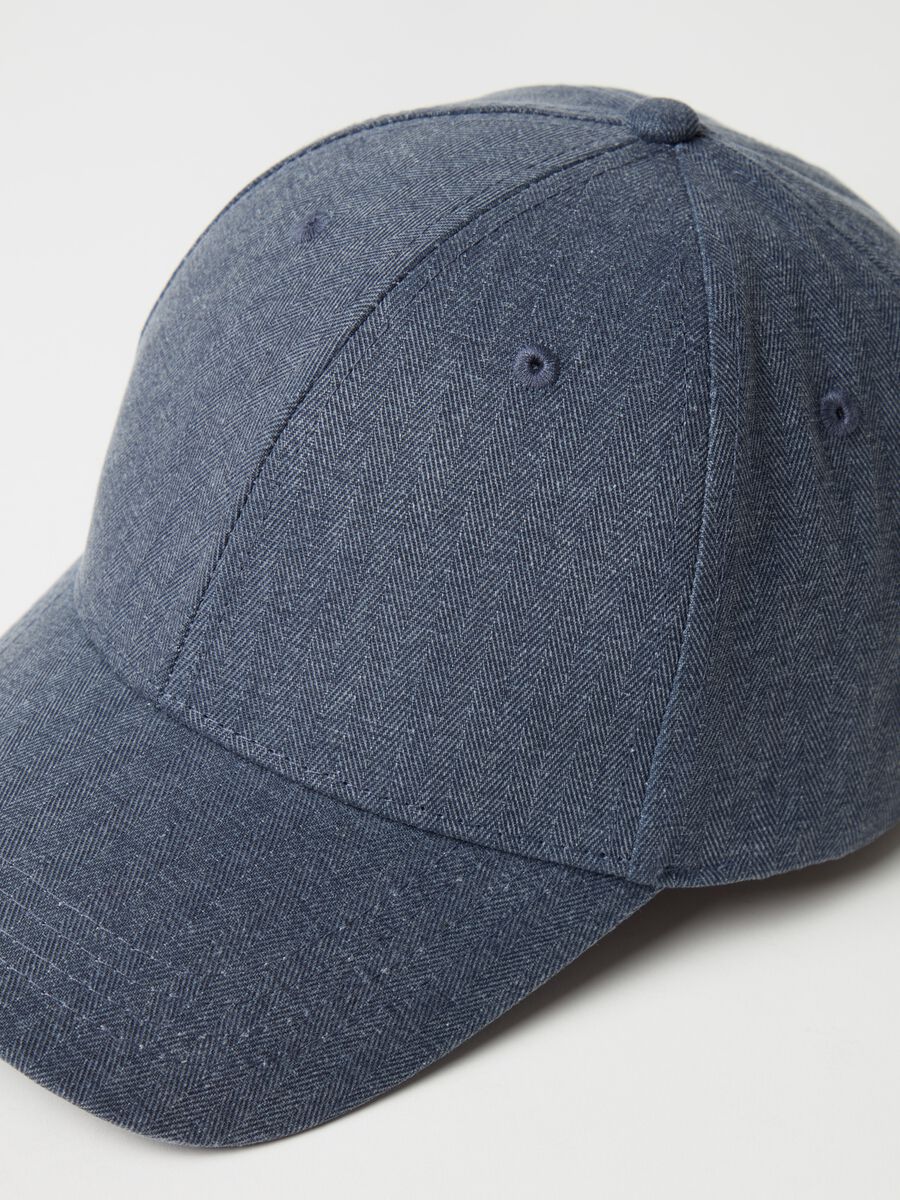 Baseball cap with herringbone weave_2