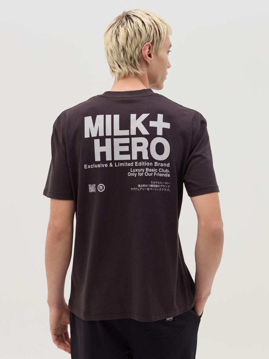Printed T-shirt with round neck_2