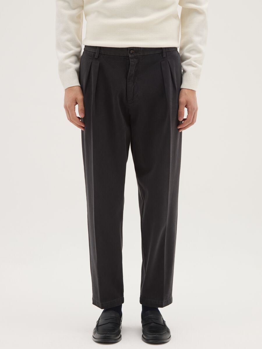 Grey chino trousers in pure cotton regular fit_1